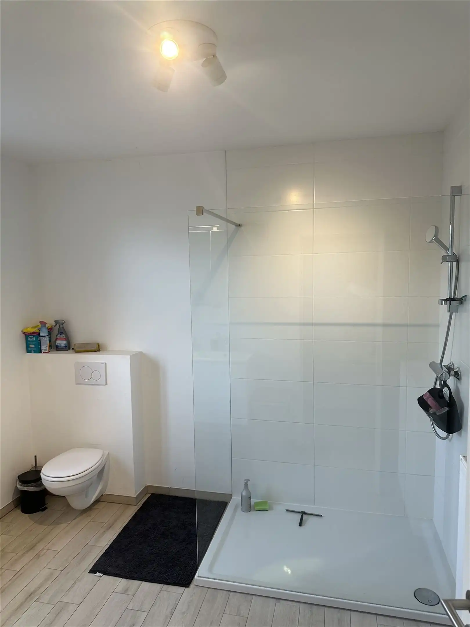 Instapklare woning TE HUUR  met vlotte bereikbaarheid. foto 6