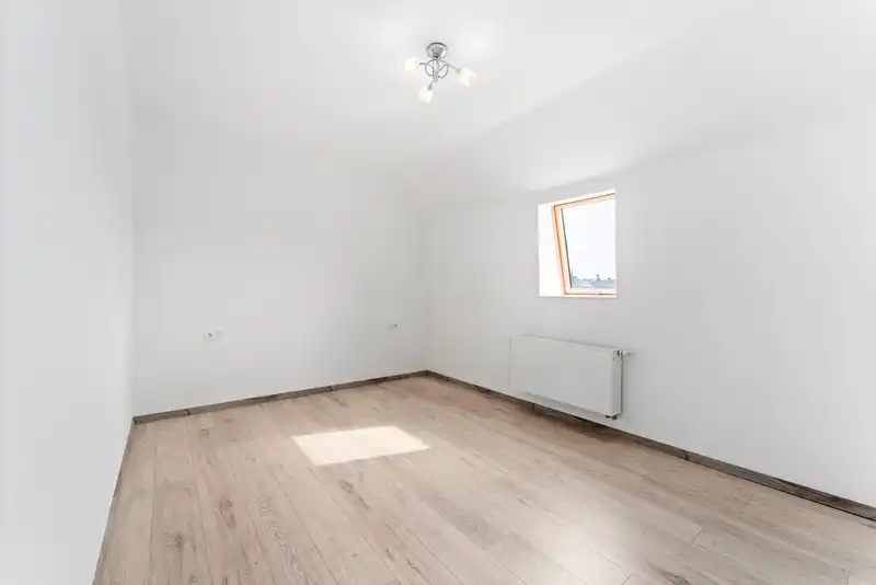 Roeselare- ruime bel-etage met 3 slaapkamers op toplocatie foto 13