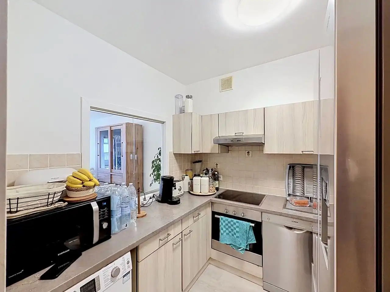 Verzorgd appartement met terras vooraan, gelegen op een boogscheut van de Zeedijk te Knokke foto 5