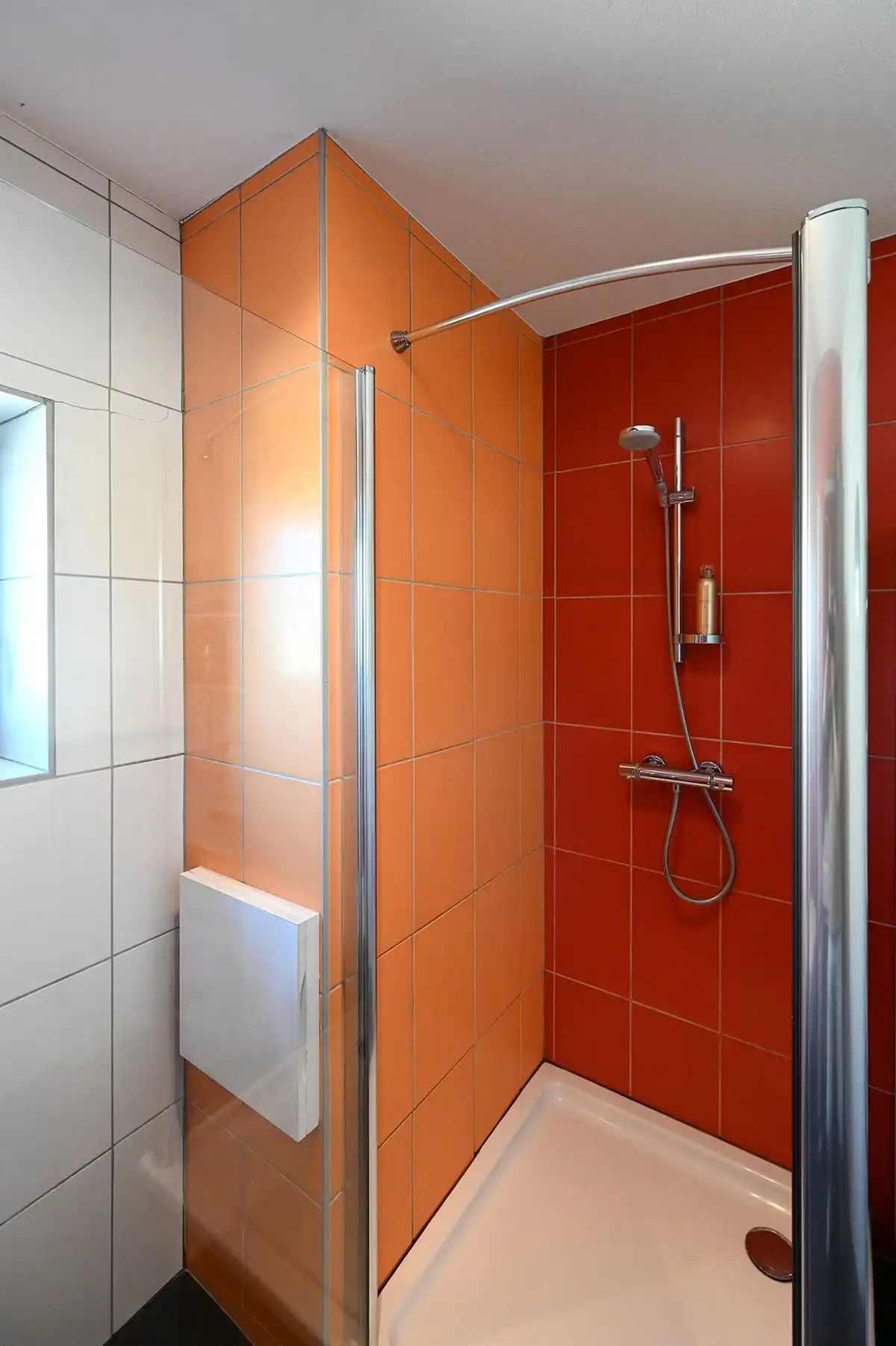 Moderne gezinswoning met zwembad, home office en prachtig uitzicht foto 22