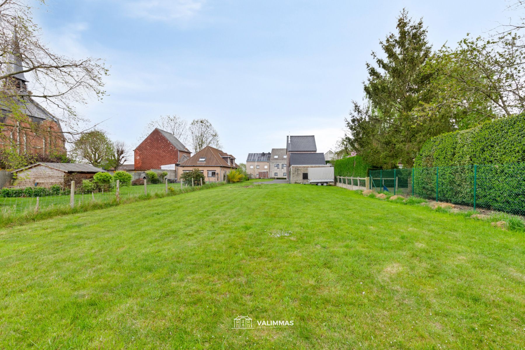 Verzorgde driegevelwoning met garage en grote tuin... foto 5