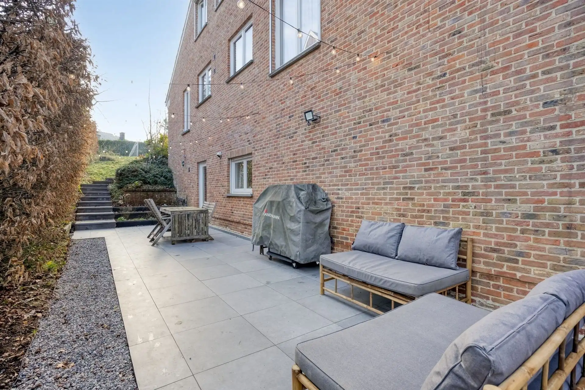 Volledig gerenoveerde hedendaagse villa ±487 m² in de Marnix wijk foto 44