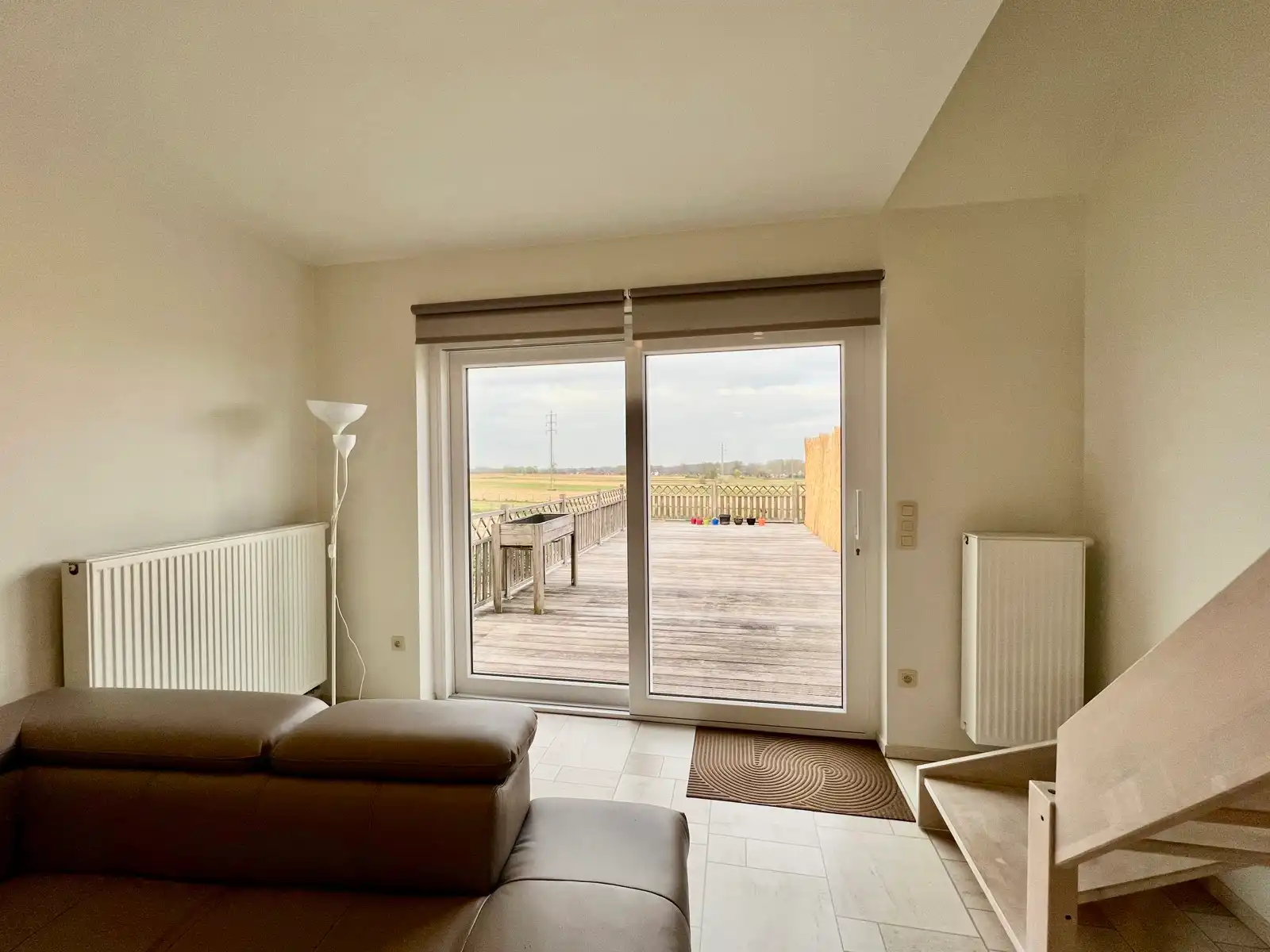 Ruime woning met 6 slk, 2 badk, 2 keukens en dubbele garage foto 24