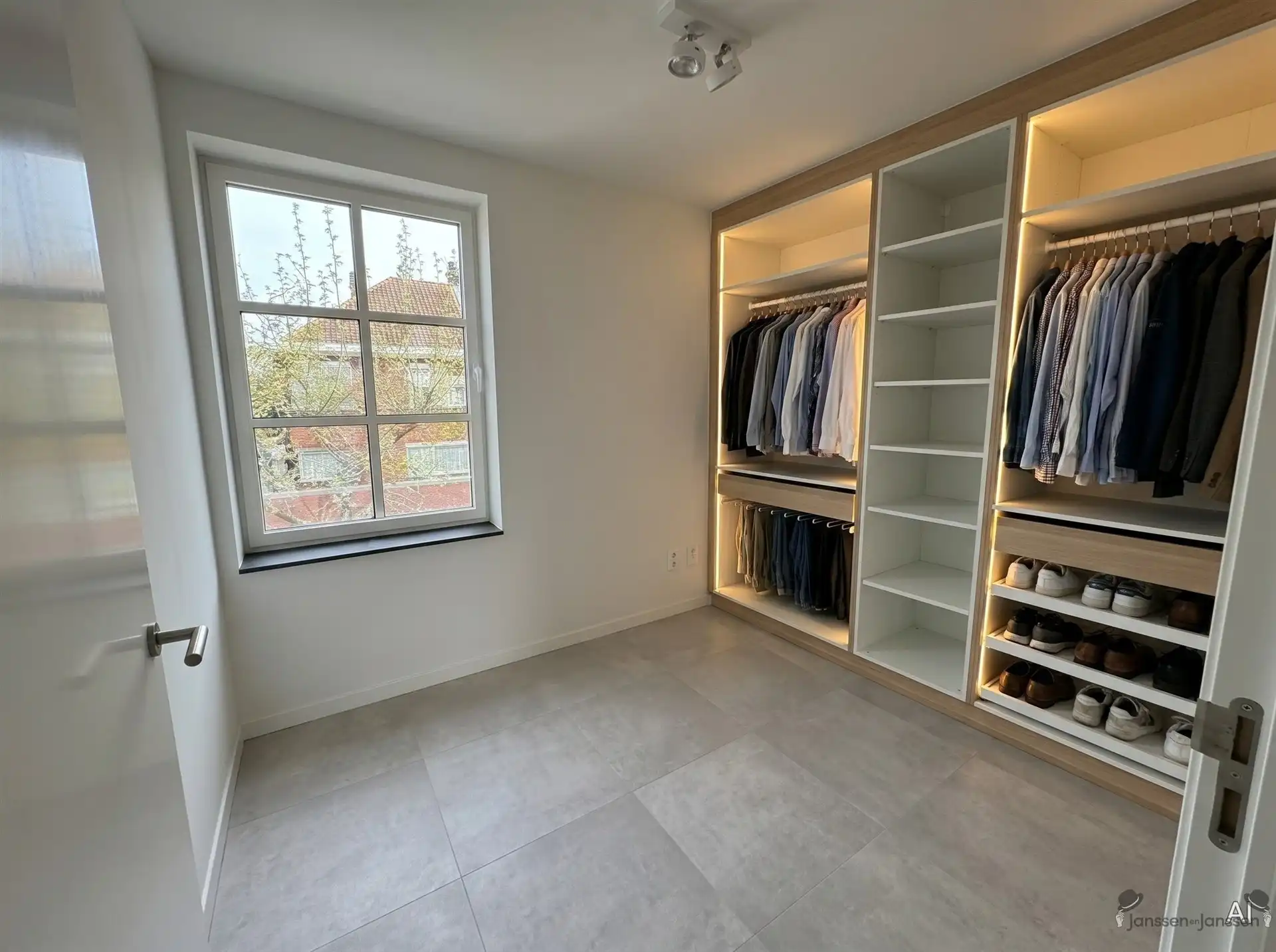 Luxe appartement, centraal gelegen met groot terras, 3 slaapkamers en EPC A foto 16