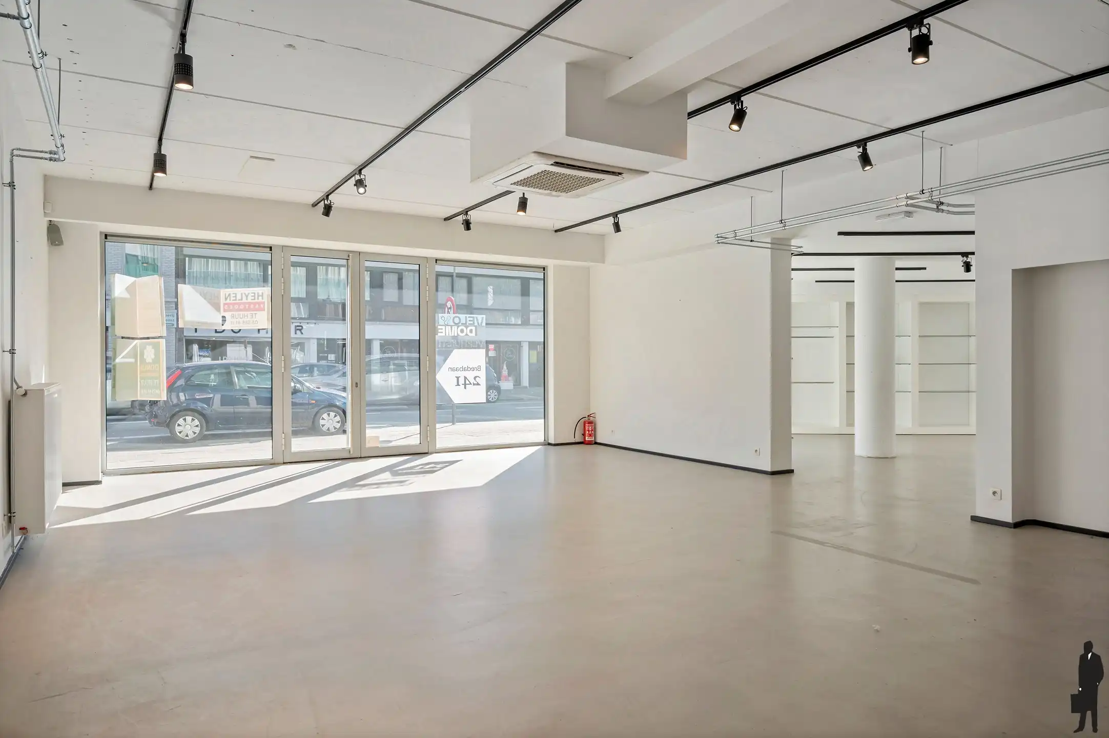 Handelsglv van ca. 327m² in het centrum van Brasschaat ! foto 8