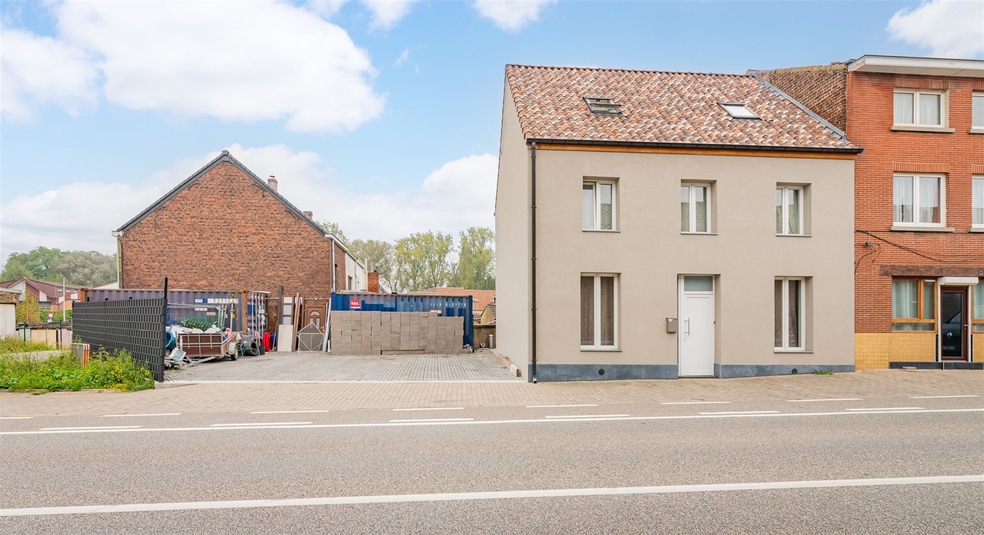 Woning met 5 slaapkamers foto {{pictureIndex}}