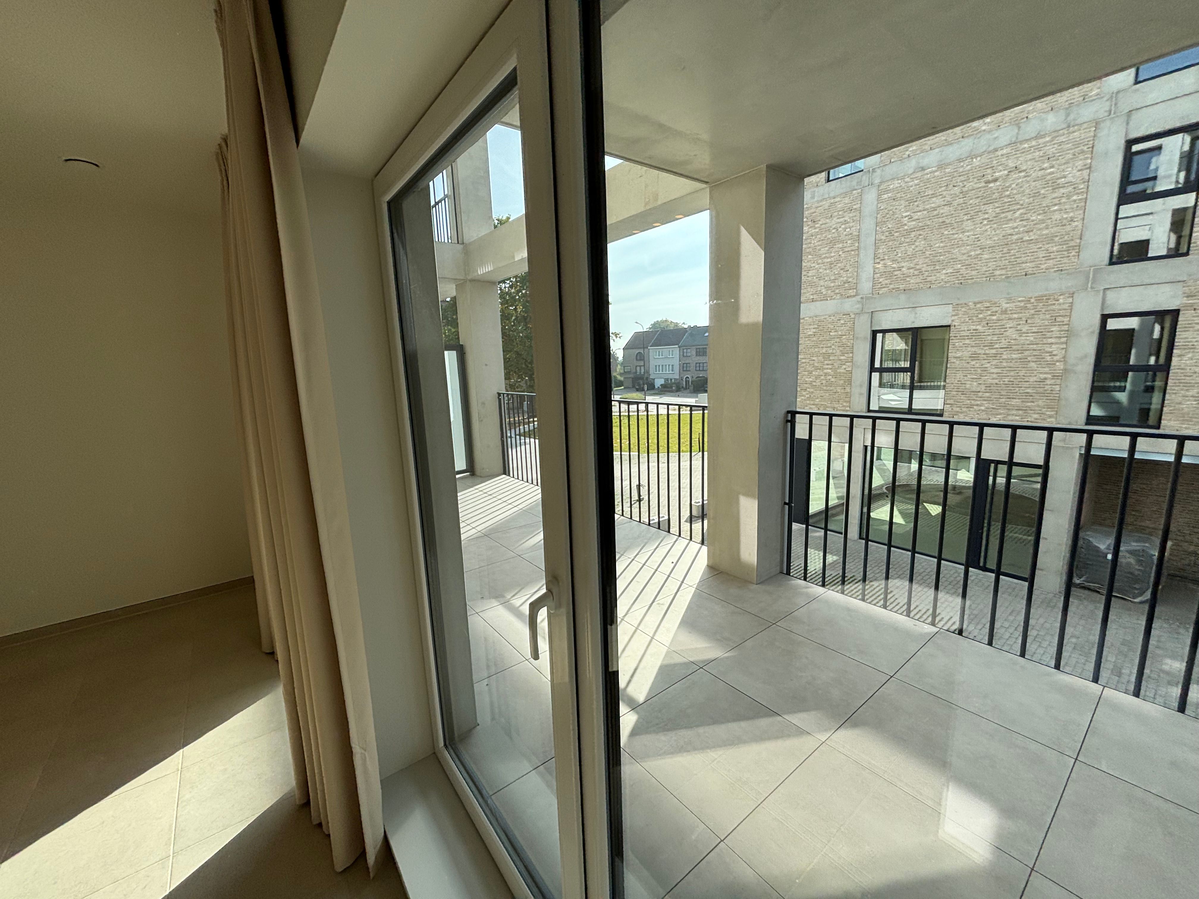 Nieuwbouw 2-slaapkamerappartement met terras foto 7