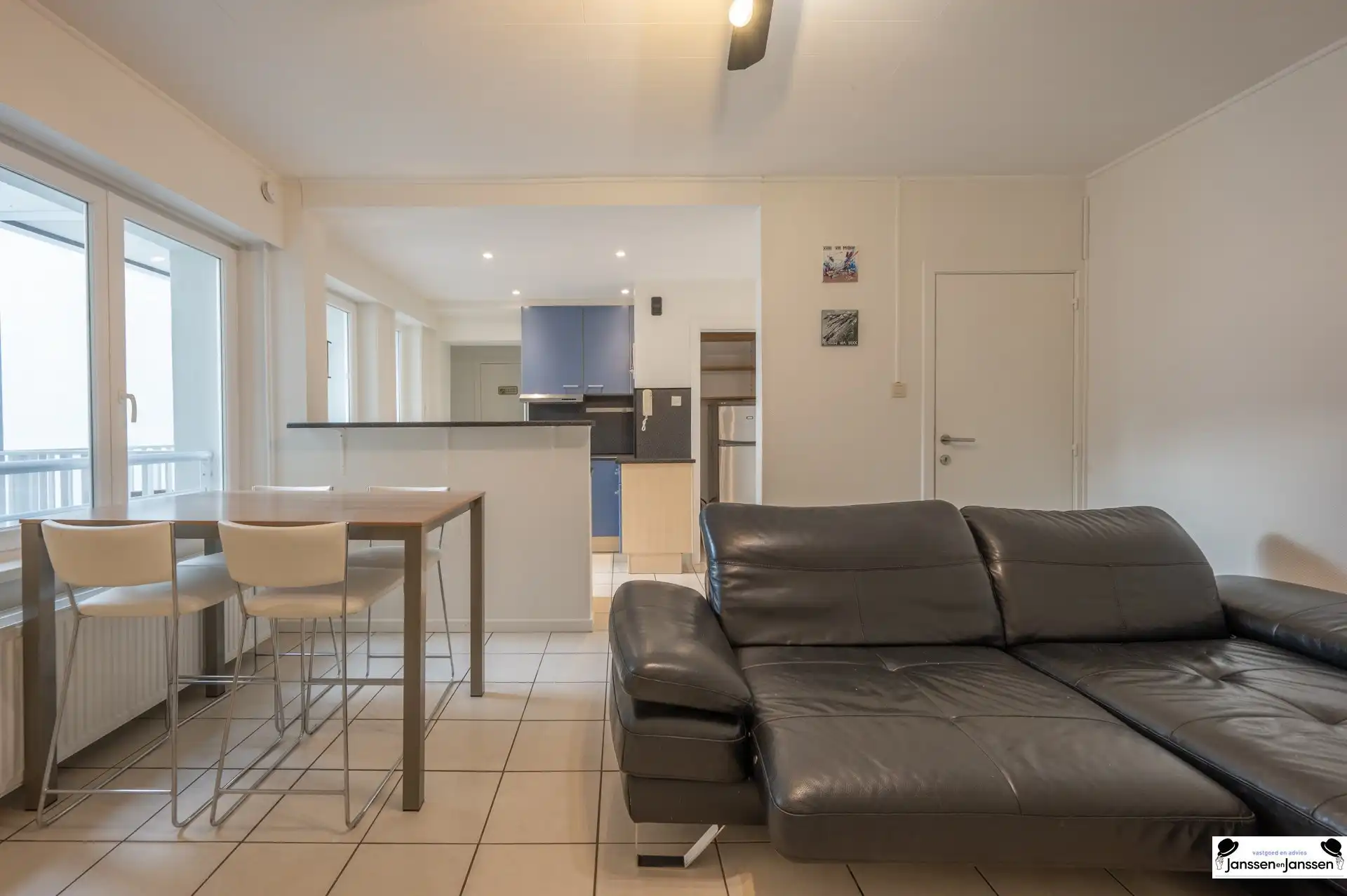 Ruim Instapklaar Appartement op de Zeedijk foto 6