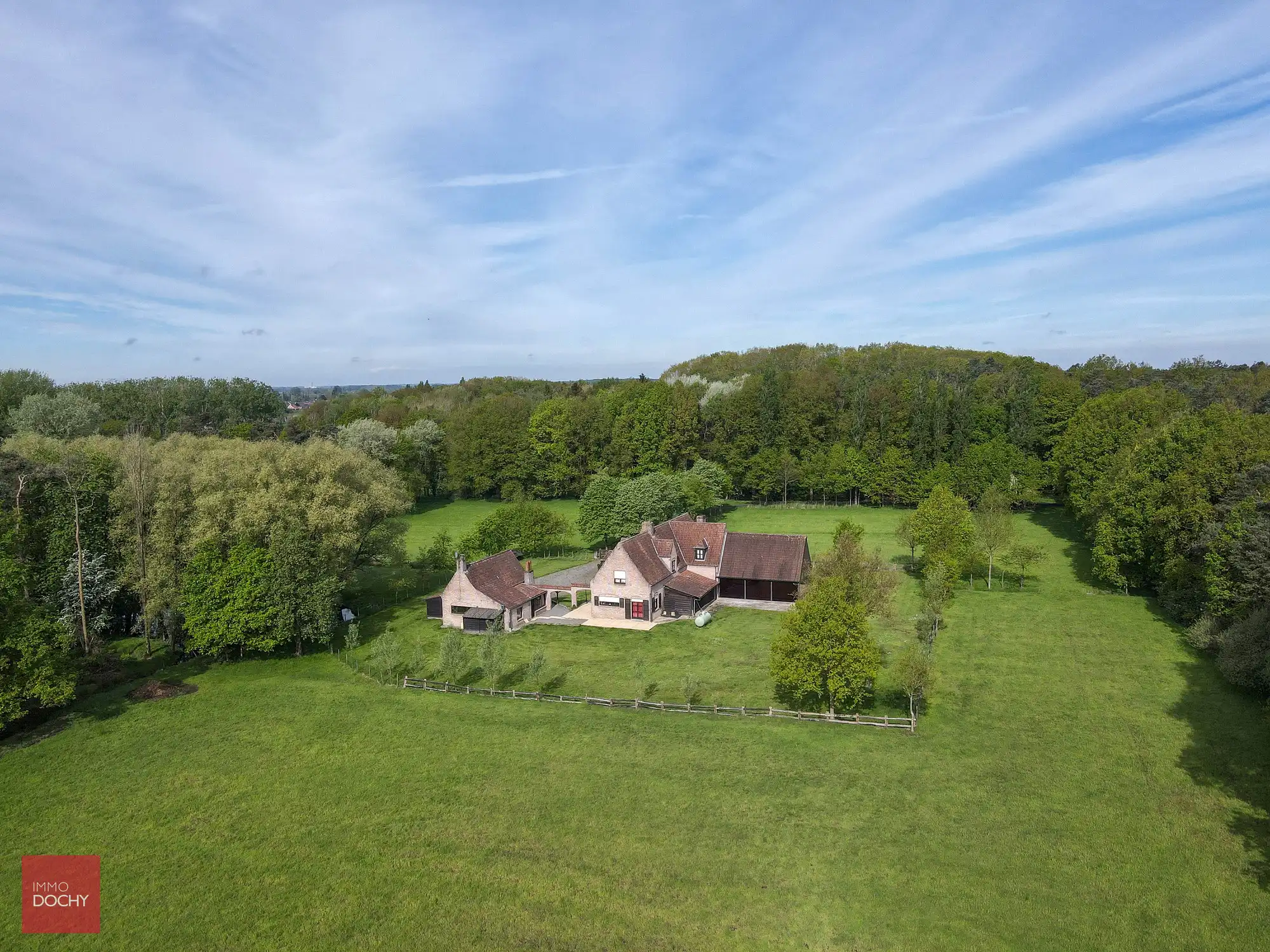 Idyllisch landhuis “De Lentehoeve” te midden het groen foto 2