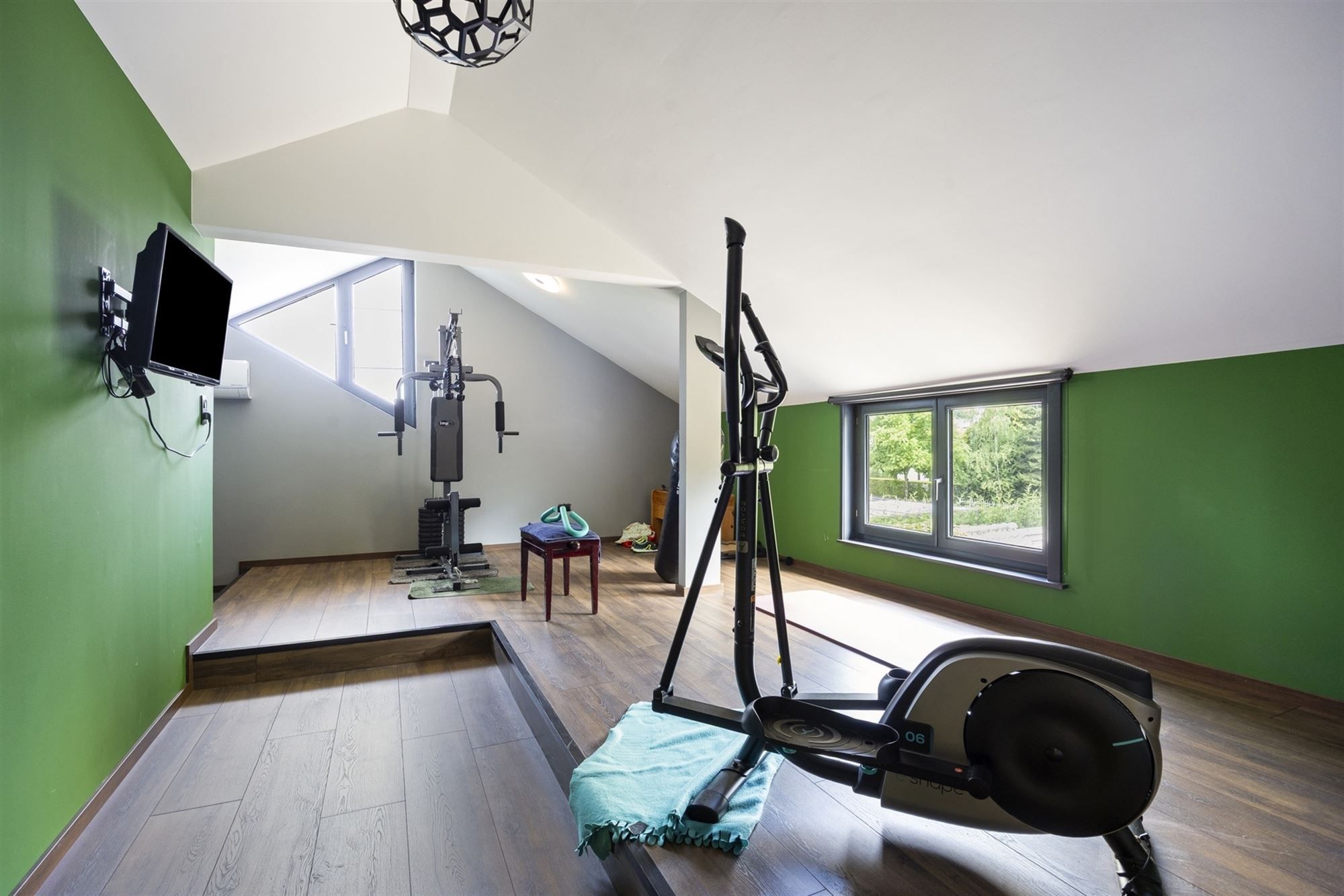 Verrassend ruime villa met klasse in een groene omgeving foto 54