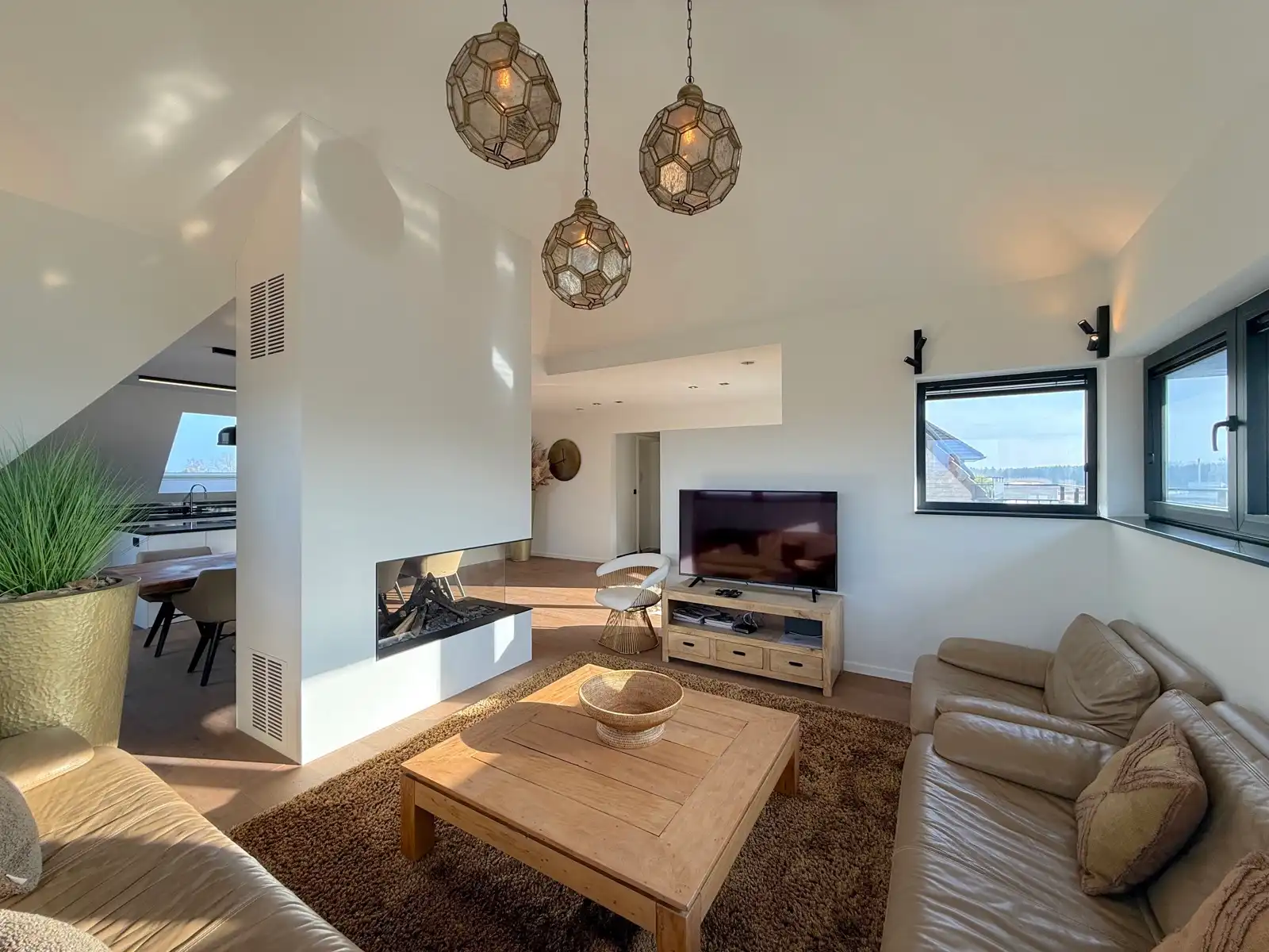 Gemeubeld appartement met 3 slaapkamers, terras en garage foto 9