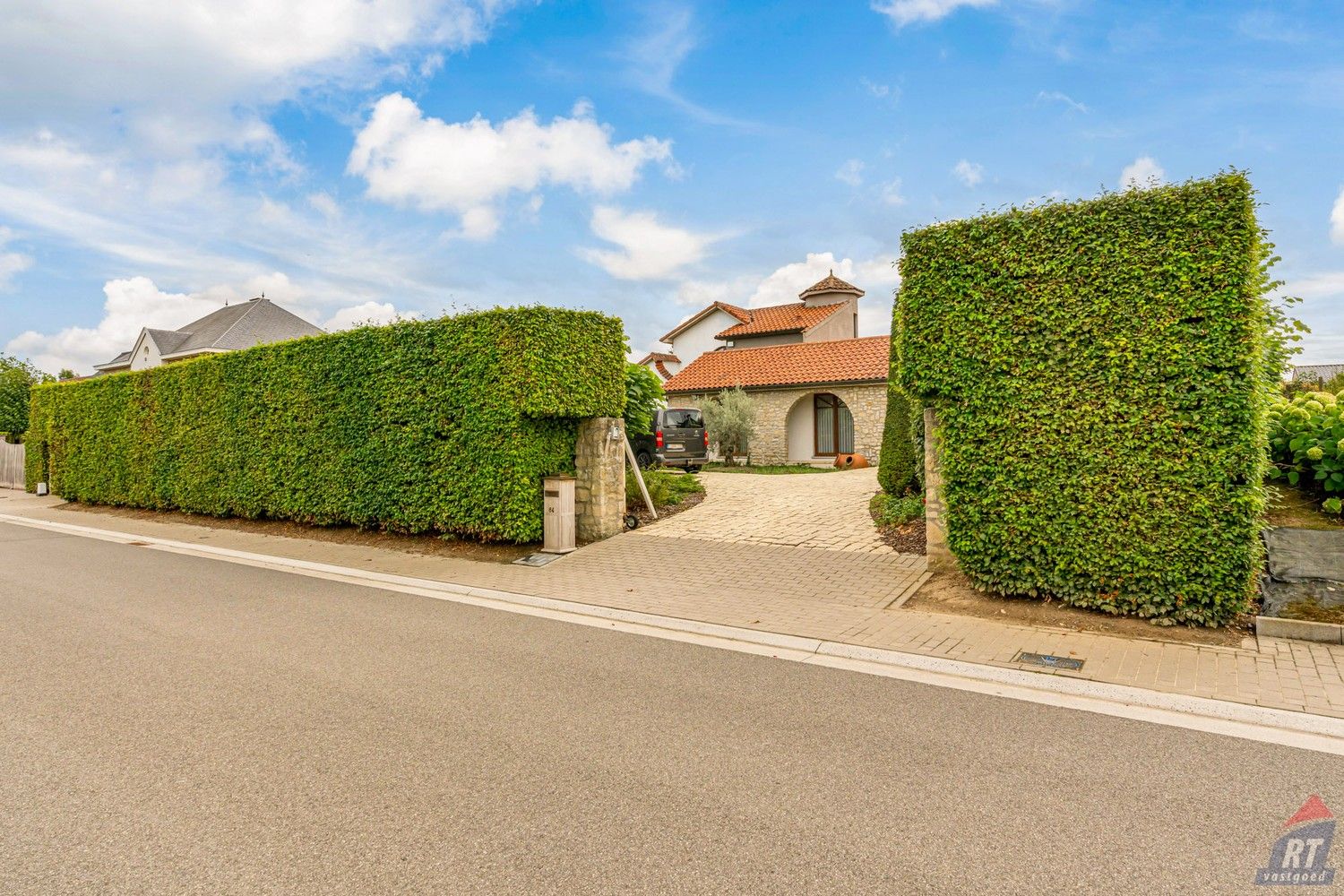 Exclusieve Spaanse villa met karakter en ruimte midden in het groen foto 34