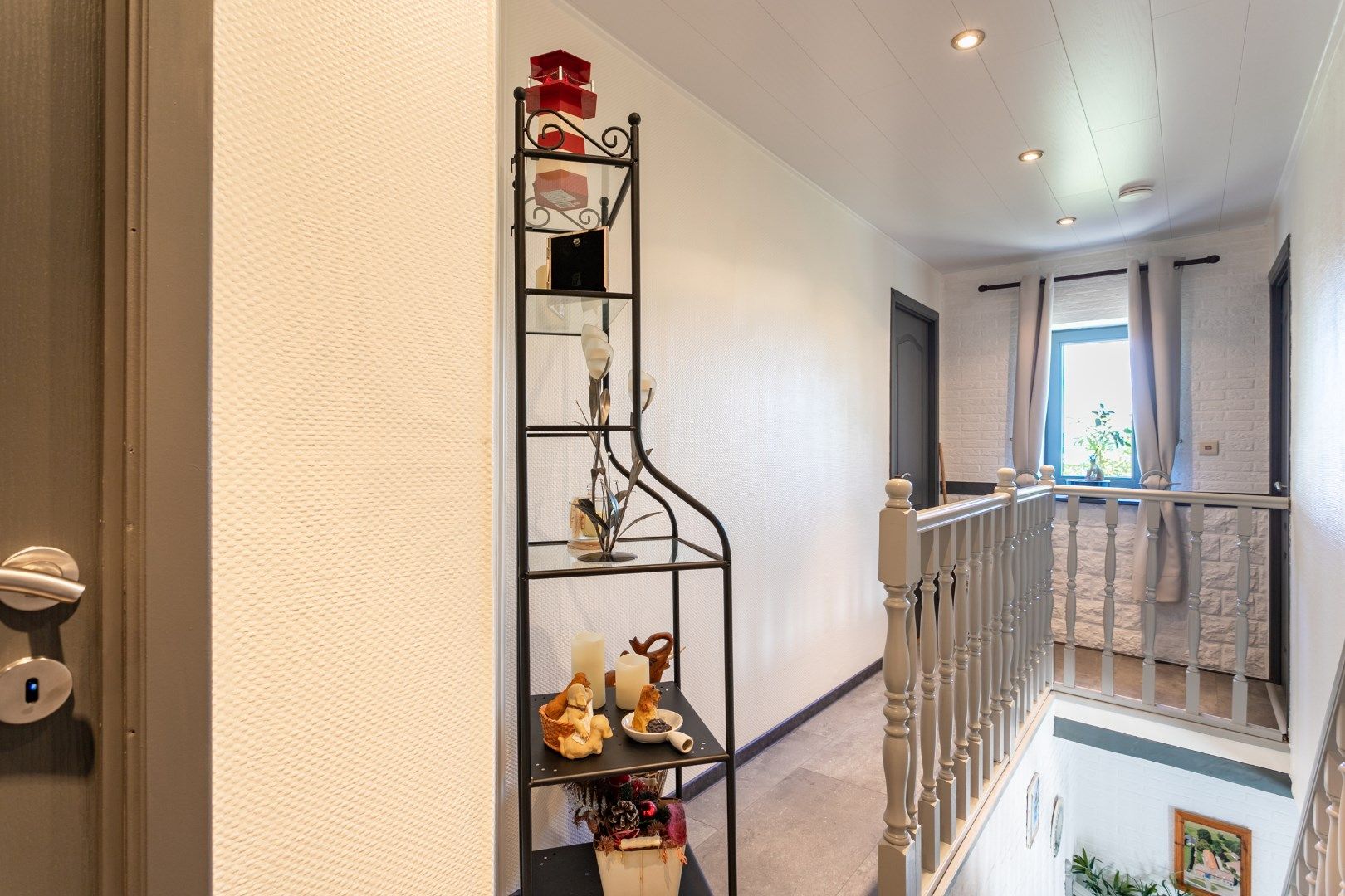 Ruime kangoeroewoning met 6 slpks, 2bdks, 2 garages en tuin te Oetingen foto 12