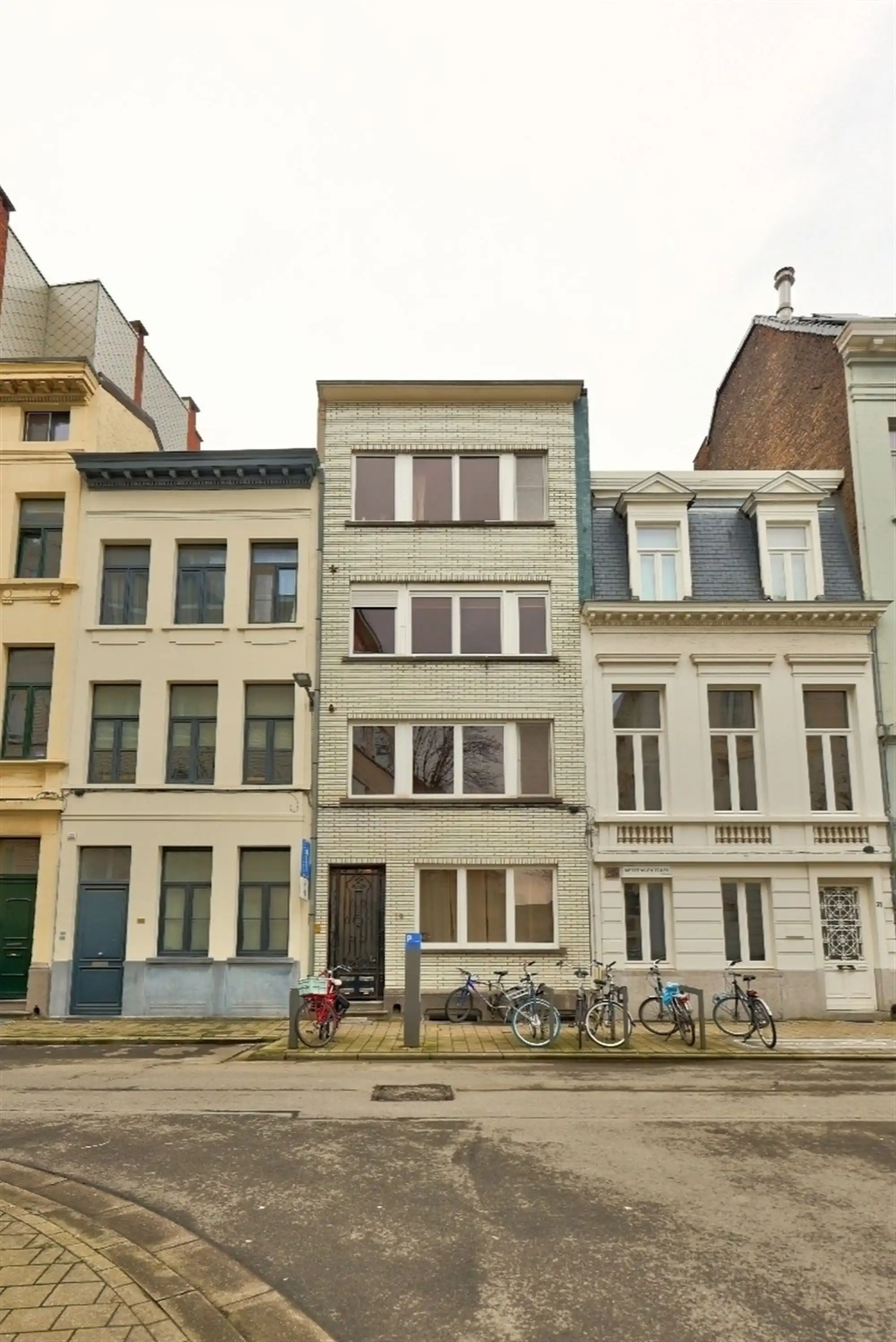 Gemeubeld appartement met ruim terras in centrum Antwerpen foto 9