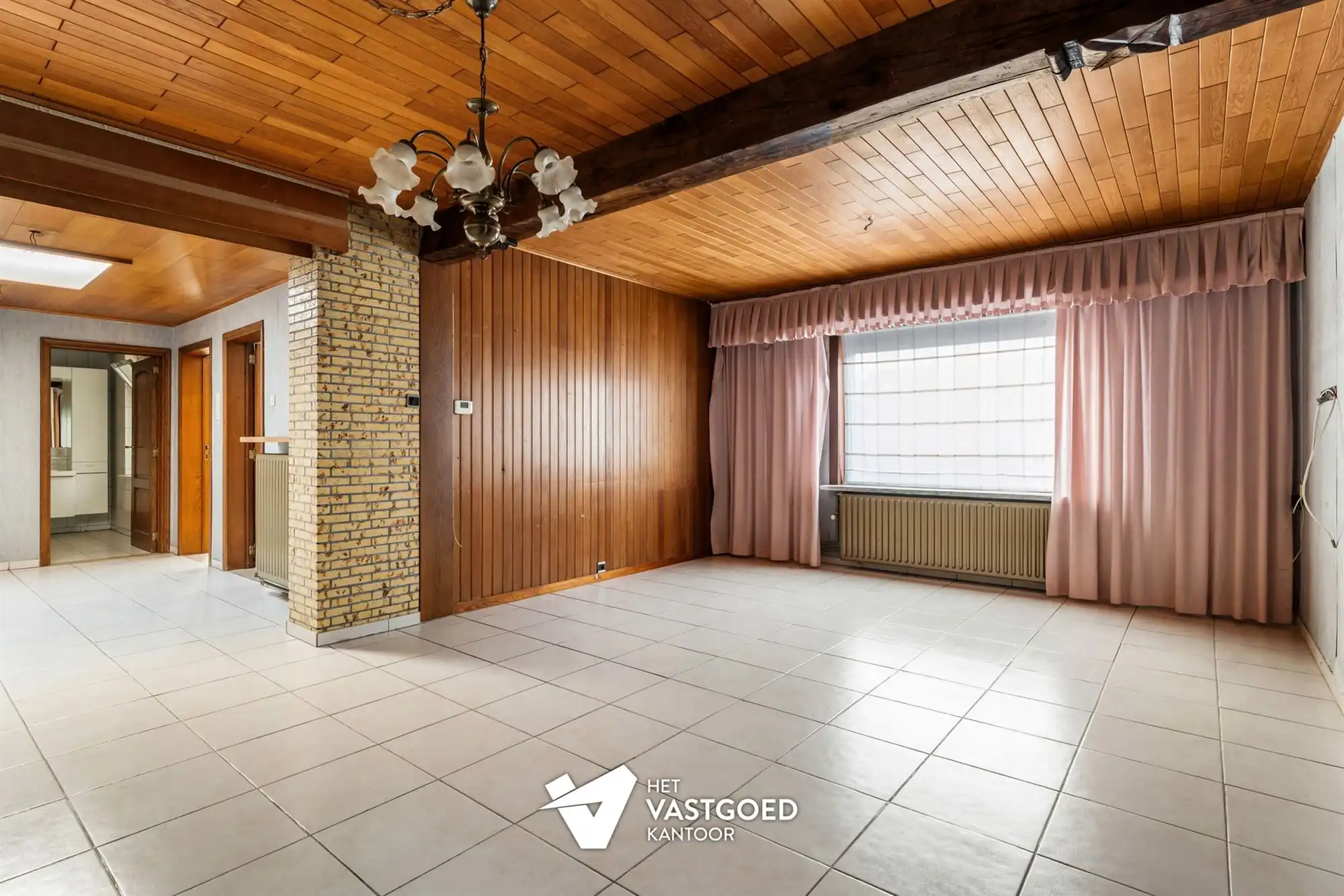 RUIME WONING MET 4 SLAAPKAMERS VLAK BIJ BERINGEN CENTRUM foto 3
