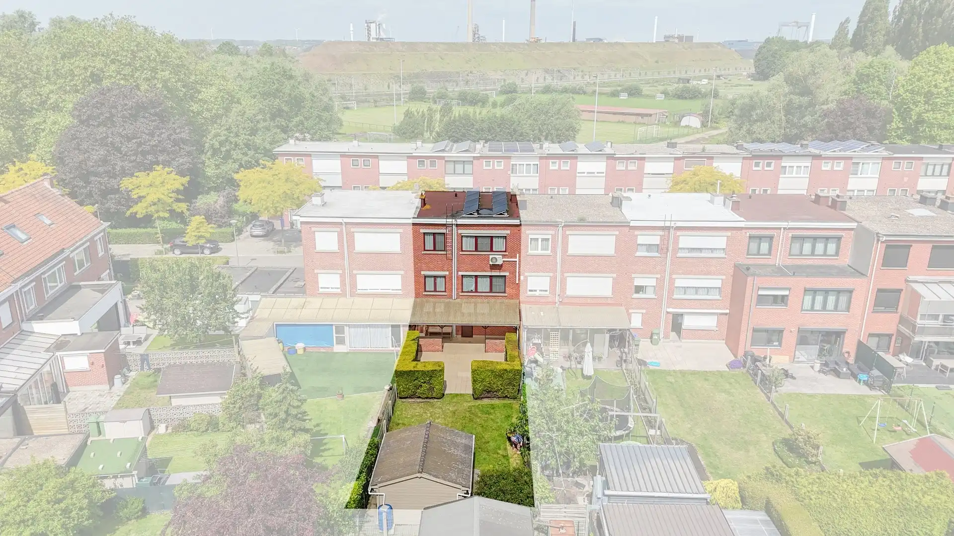 Energiezuinige bel etage woning met 3 slaapkamers, zonnepanelen, batterij, airco en ZO tuin. foto 24