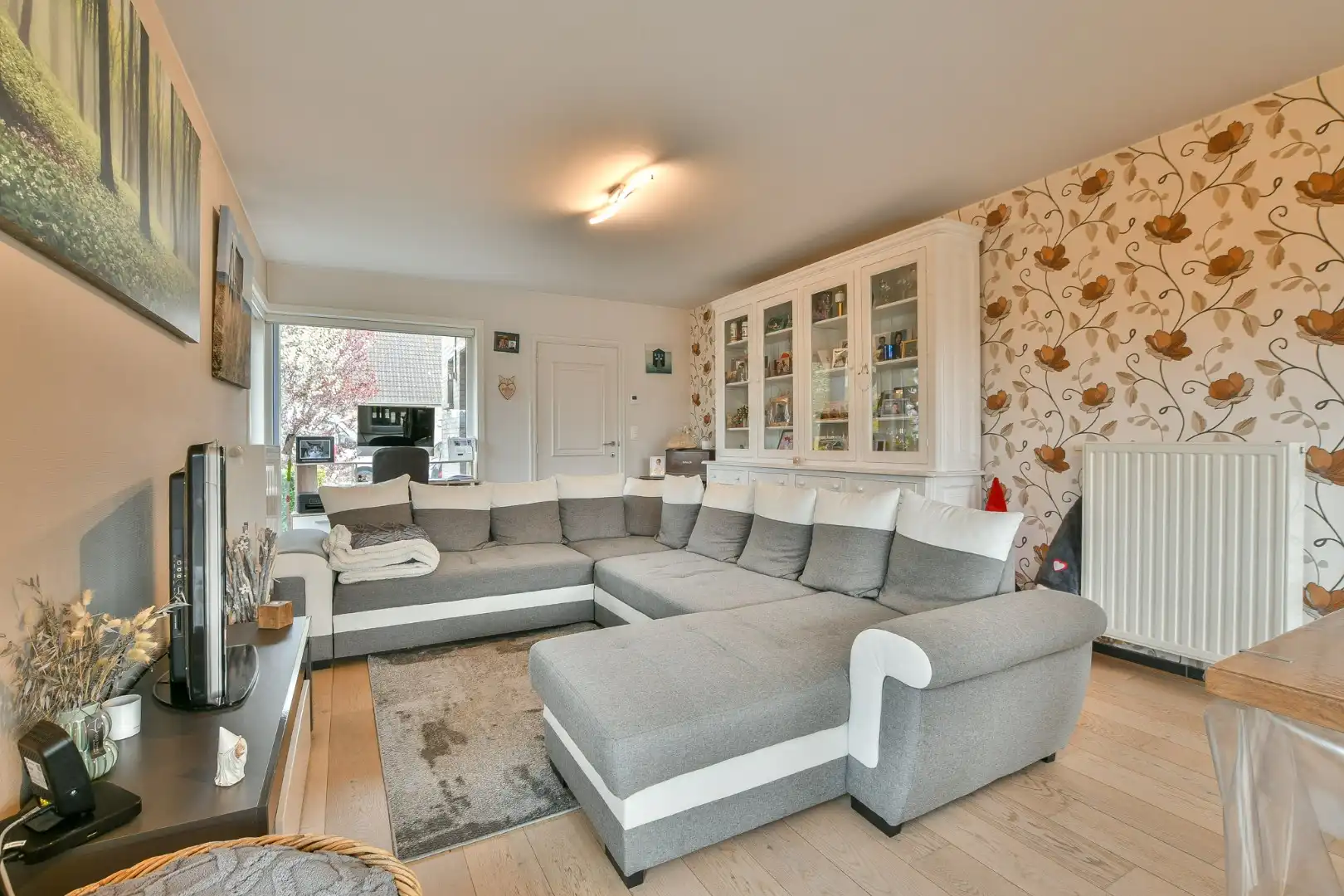Instapklare halfopen woning met 3 slaapkamers en zonnige tuin in Vosseslag, vlakbij bos en duinen foto 3
