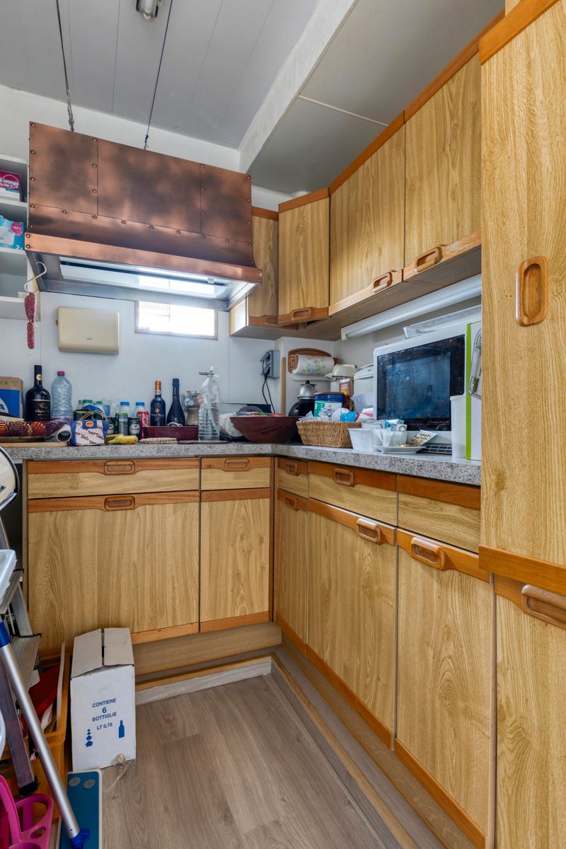 Instapklare villa in doodlopende straat aan natuurgebied! foto 14