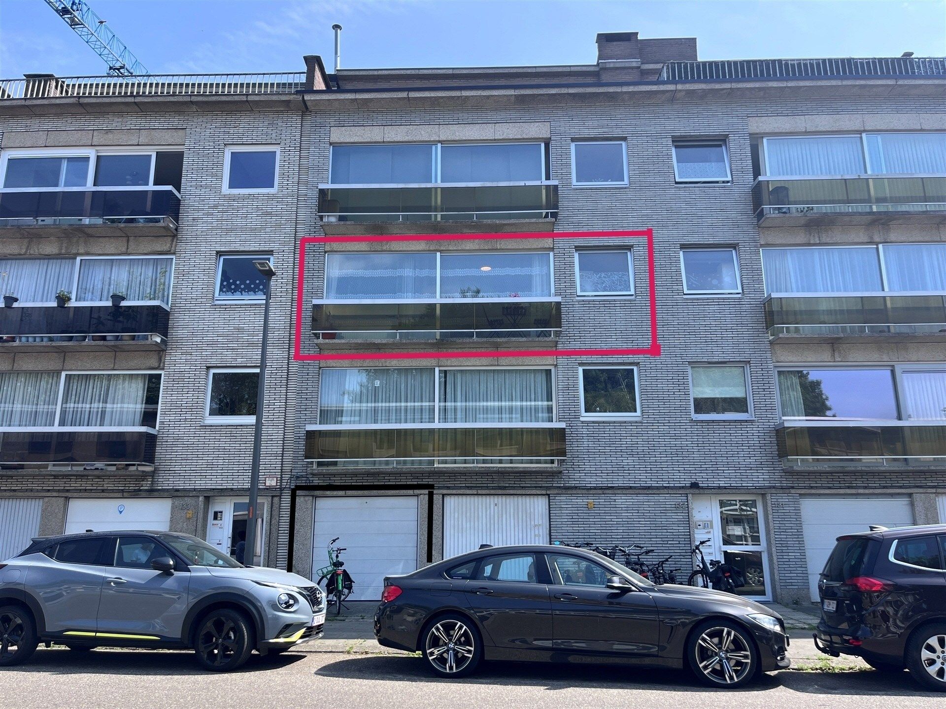 Appartement met terras aan voor en achterkant foto 15