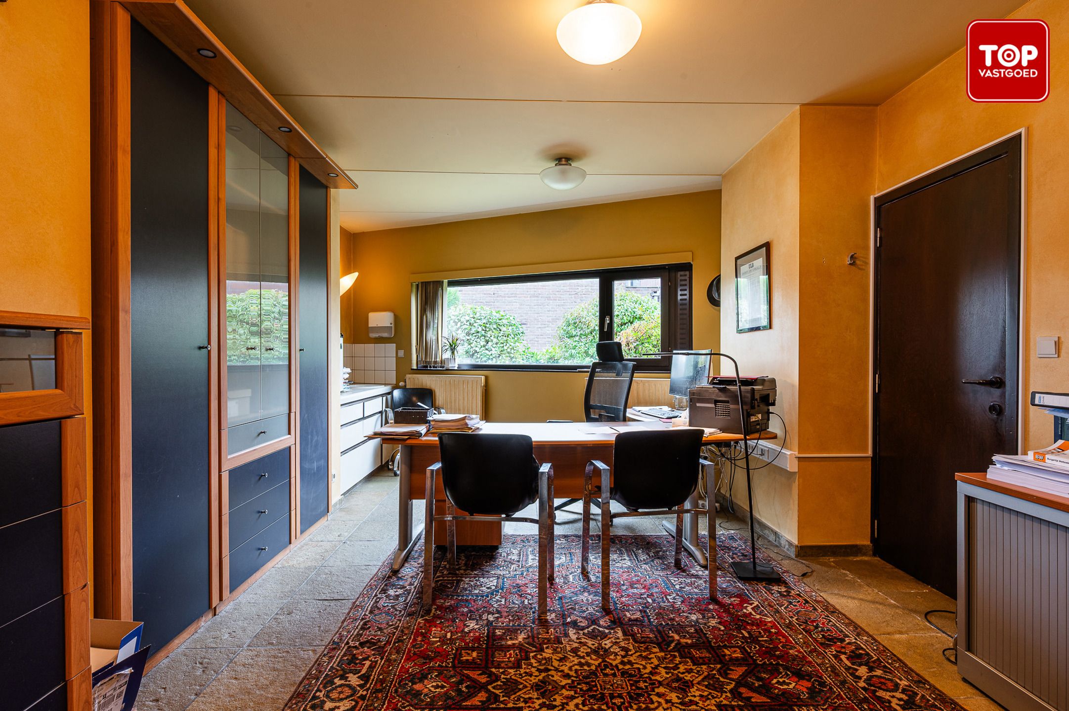 Ruime en lichtrijke villa met praktijkruimte en grote tuin nabij Gent foto 22