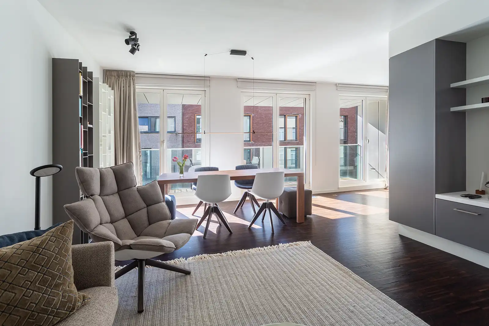 Luxueus en gemeubeld appartement met twee terrassen en parking op het Zuid foto 33