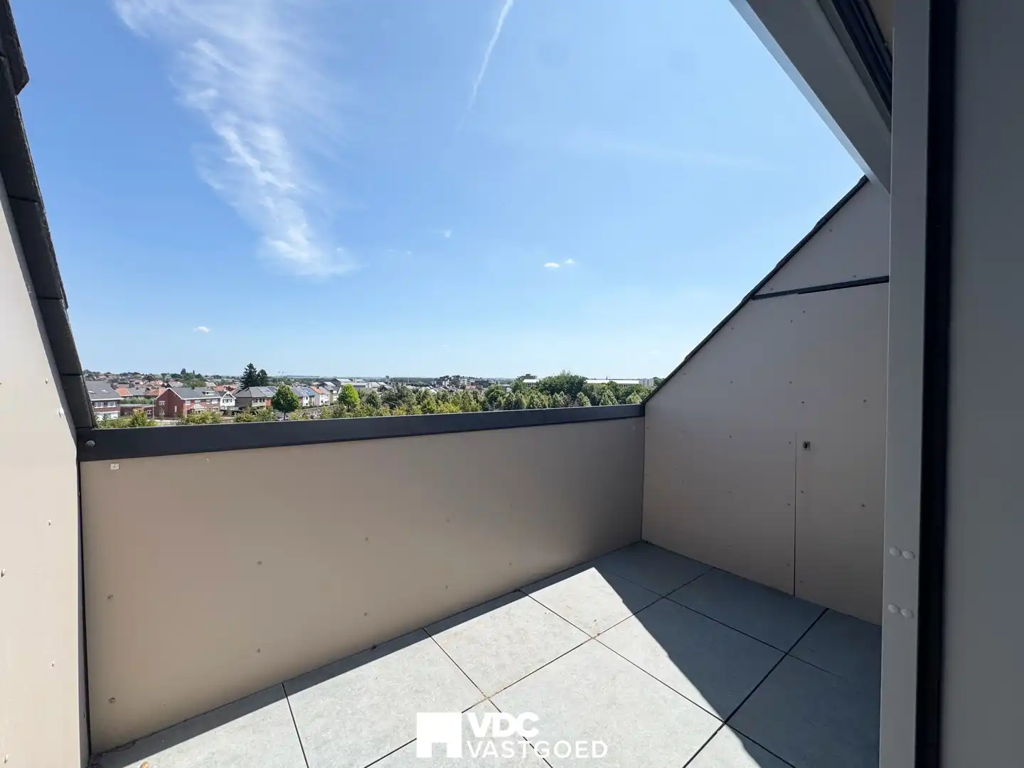 Gezellig dakappartement met twee terrassen en garage nabij centrum Tongeren foto 8