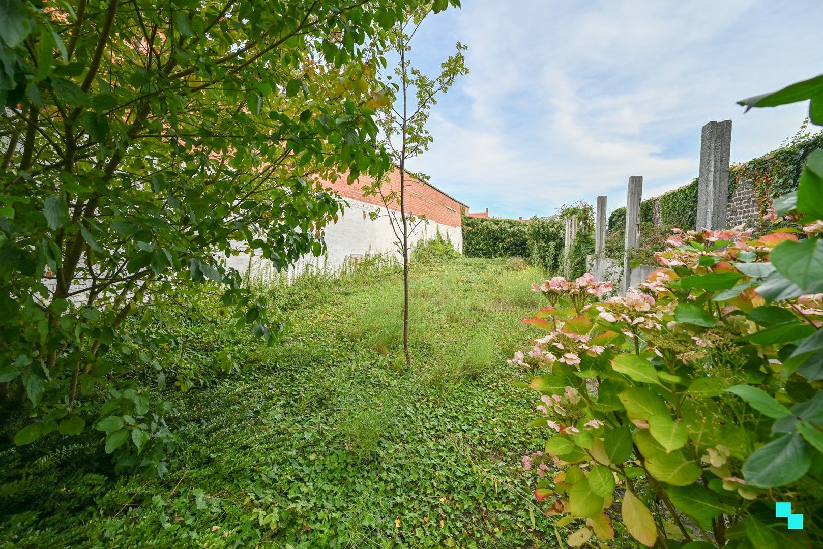Ruime woonst met tal van mogelijkheden nabij centrum Izegem foto 3