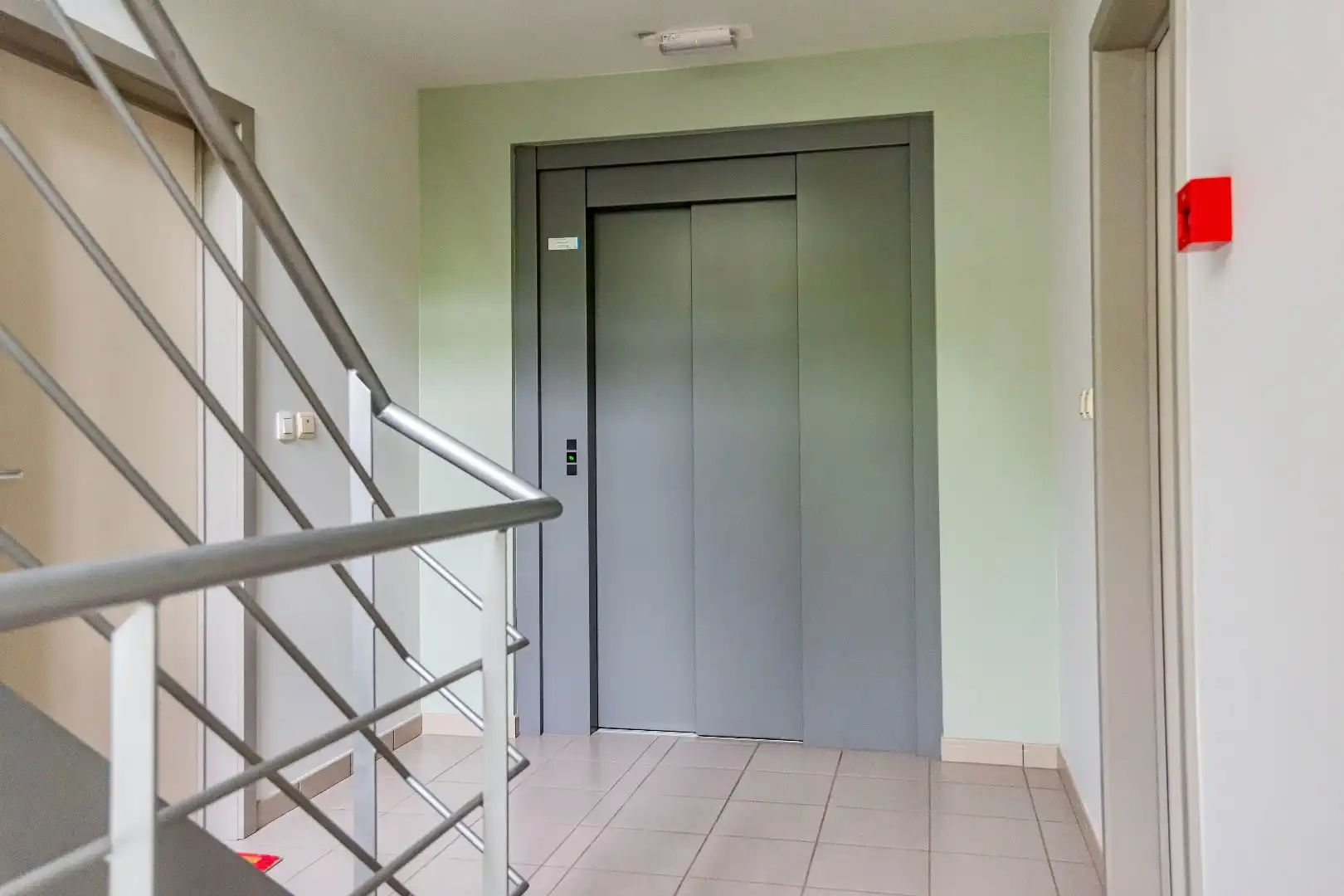 Appartement  met 2 slpk op 1e verdiep met lift  foto 18