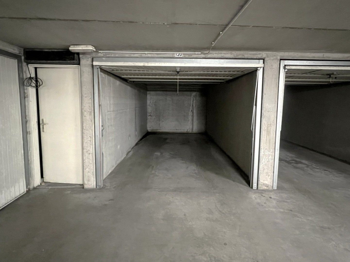 Garagebox in de Residentie Vroege Zonne op de Kustlaan foto 3