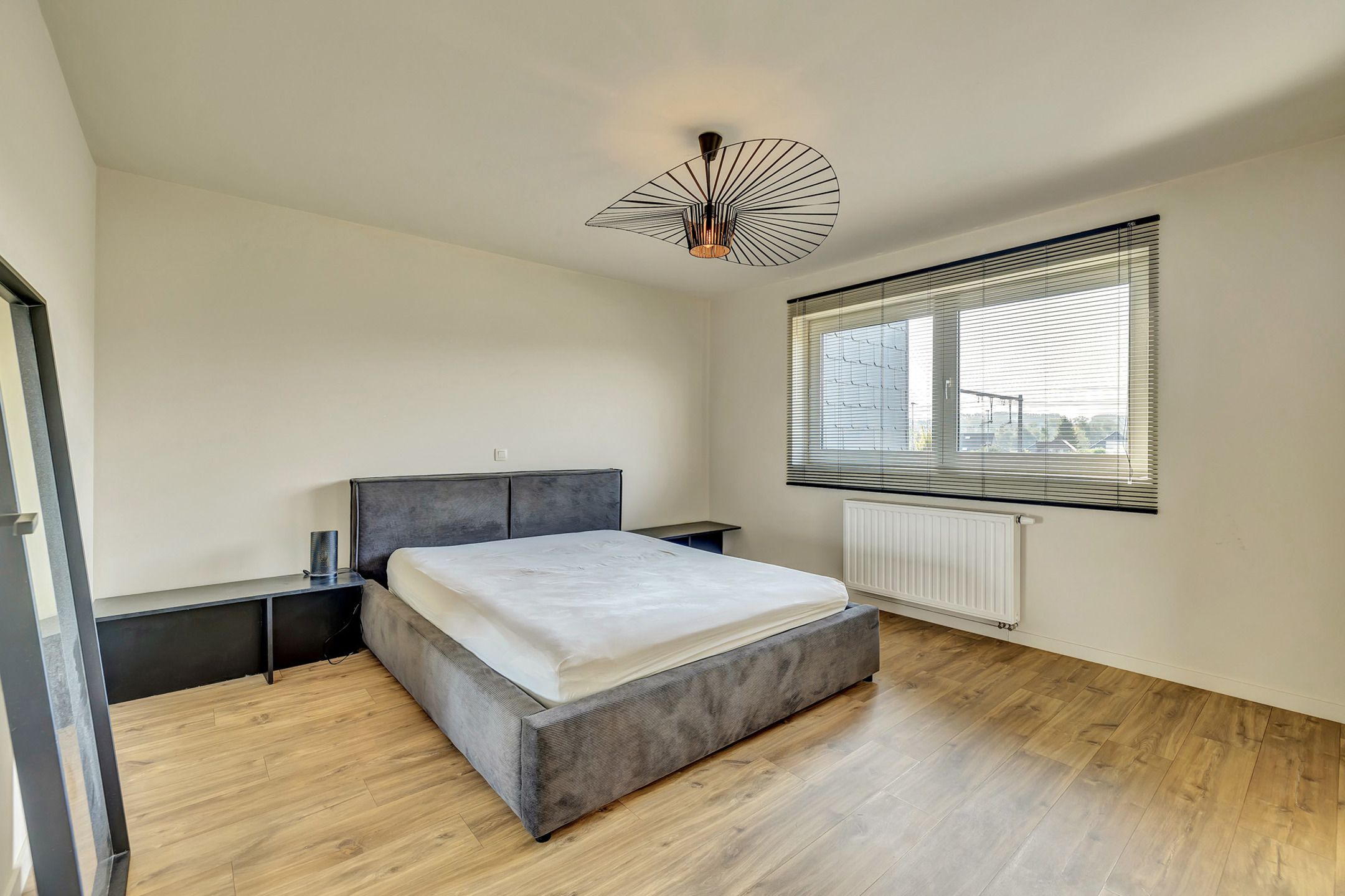 Prachtige woning met 4 slpks, tuin en garage foto 14