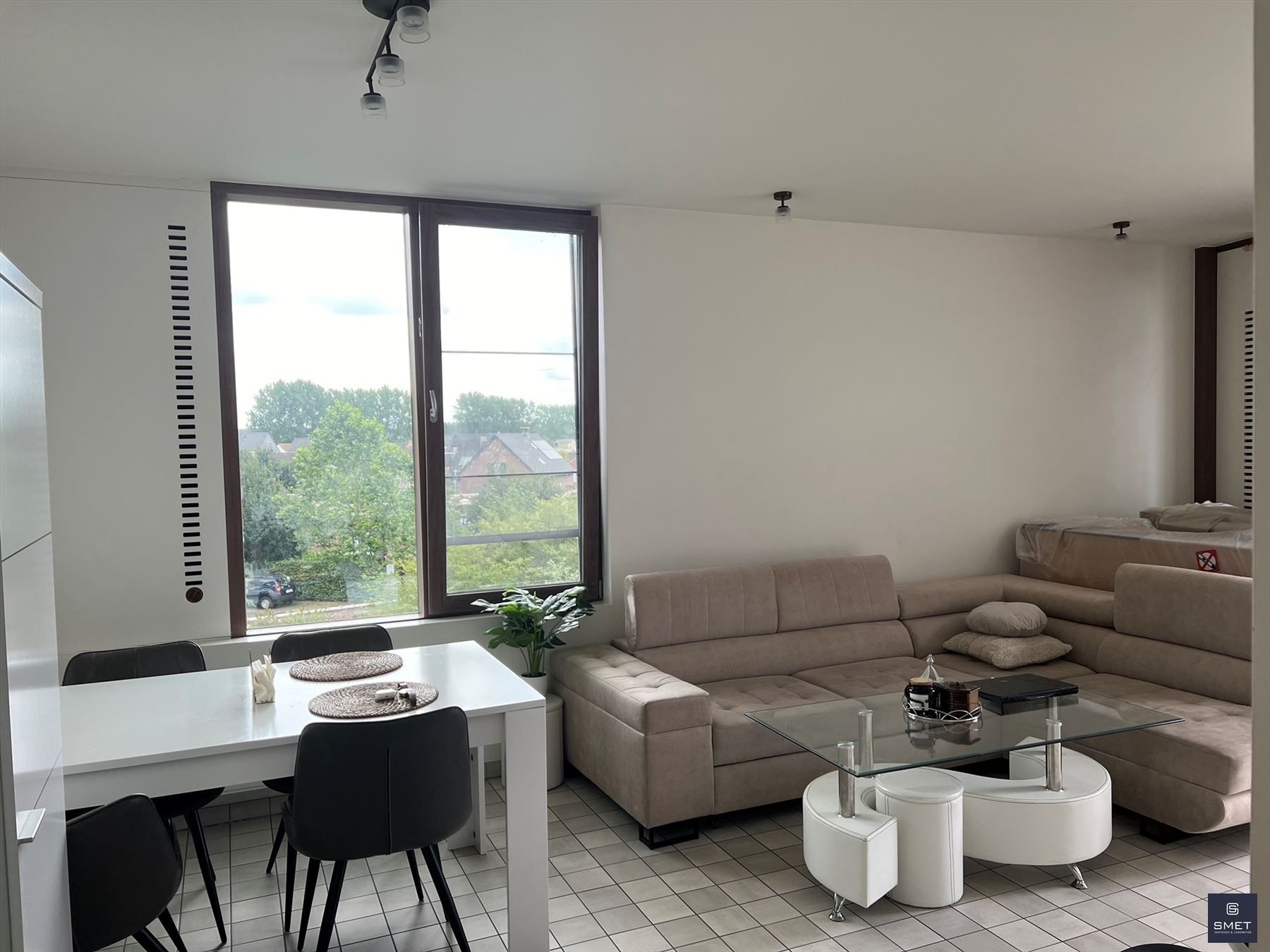 appartement met 1 slpk, terras en autostaanplaats foto 6