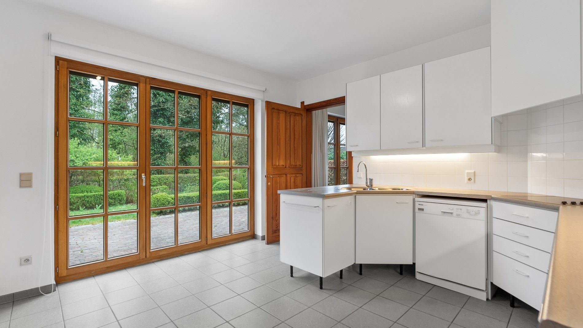 Zeer degelijk gebouwde woning met 3/5 slpks in een doodlopende straat in het centrum ! foto 13