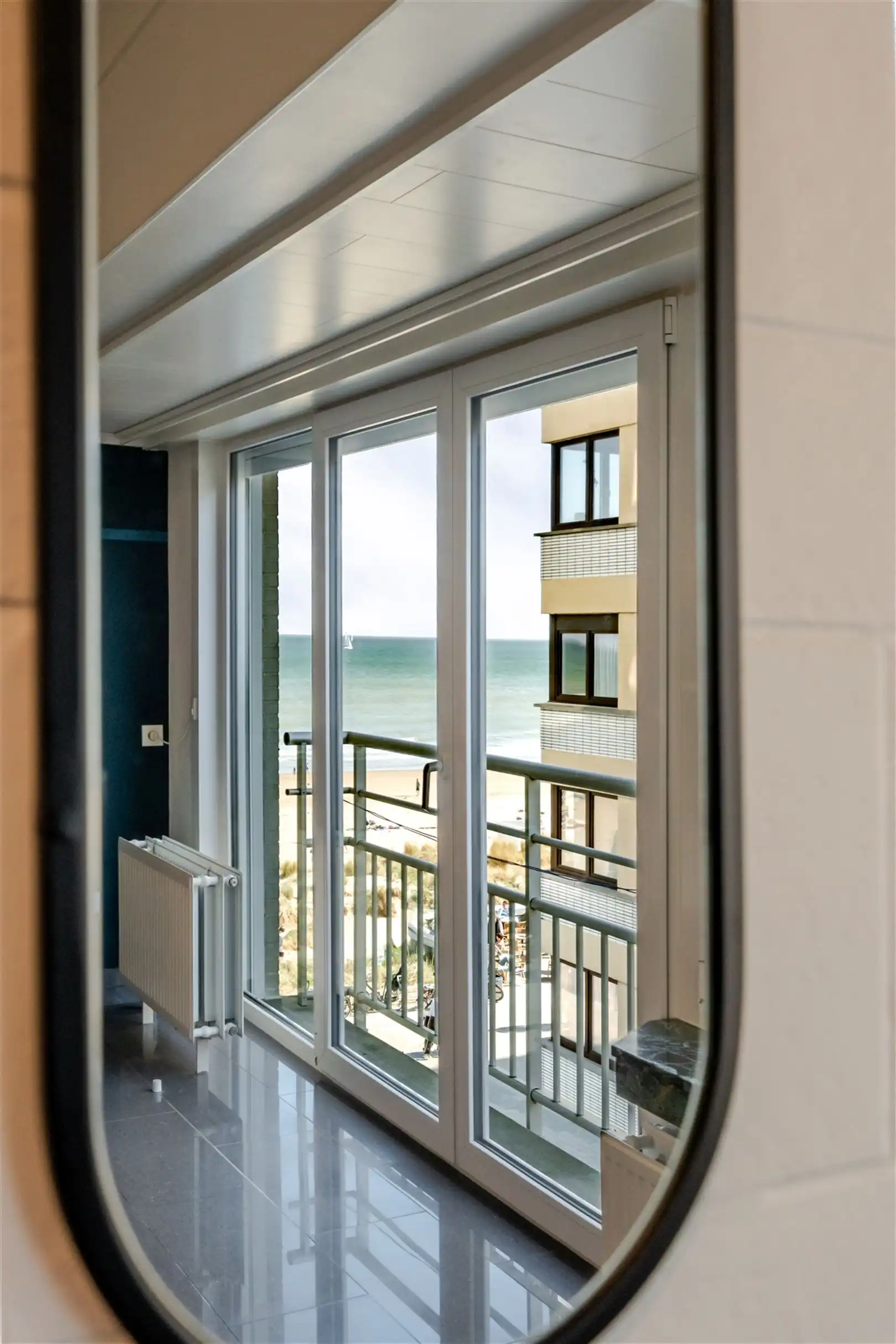 Instapklare studio met zeezicht foto 16