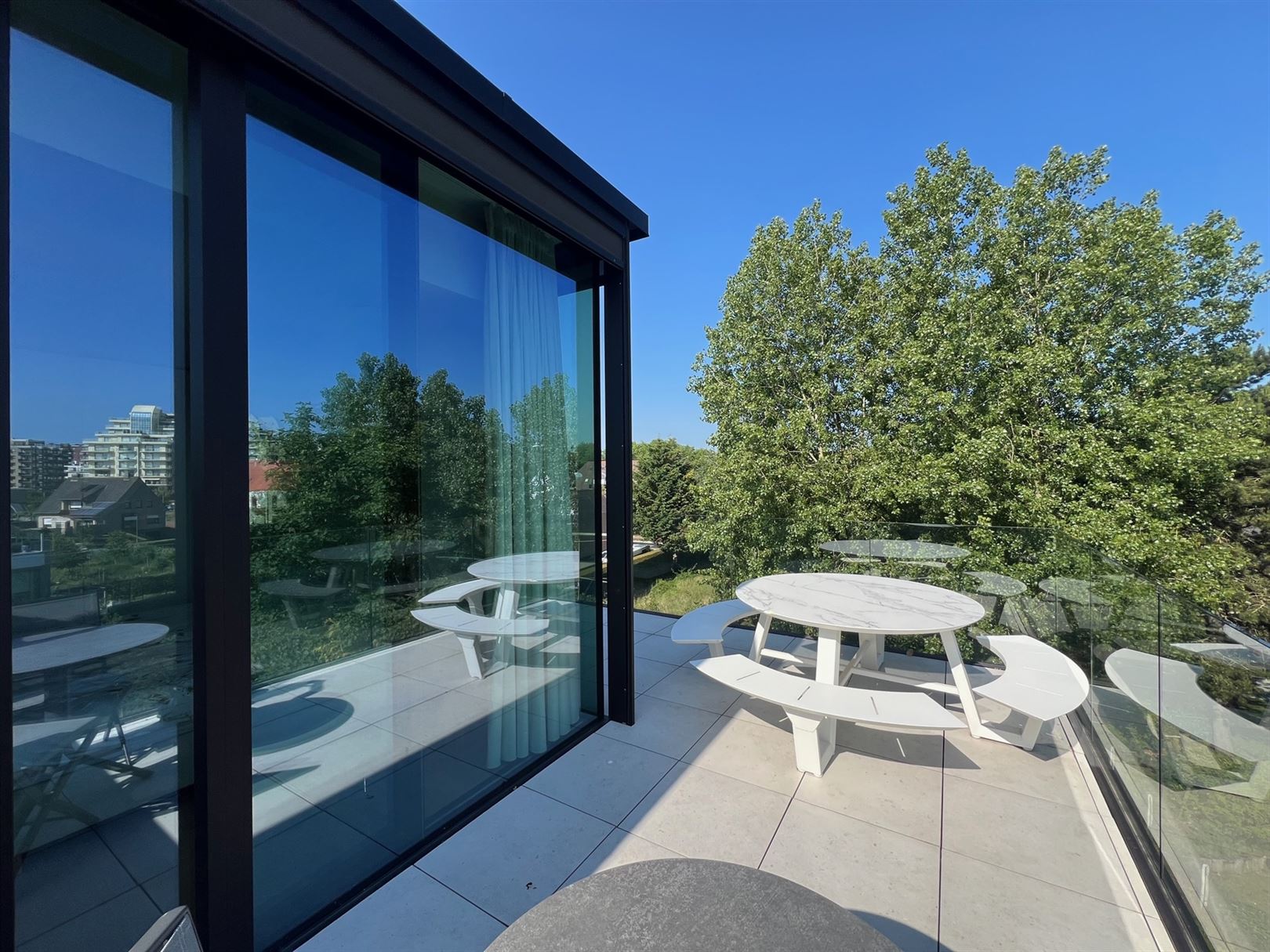 Splinternieuwe penthouse met grote terrassen in topgebouw foto 2