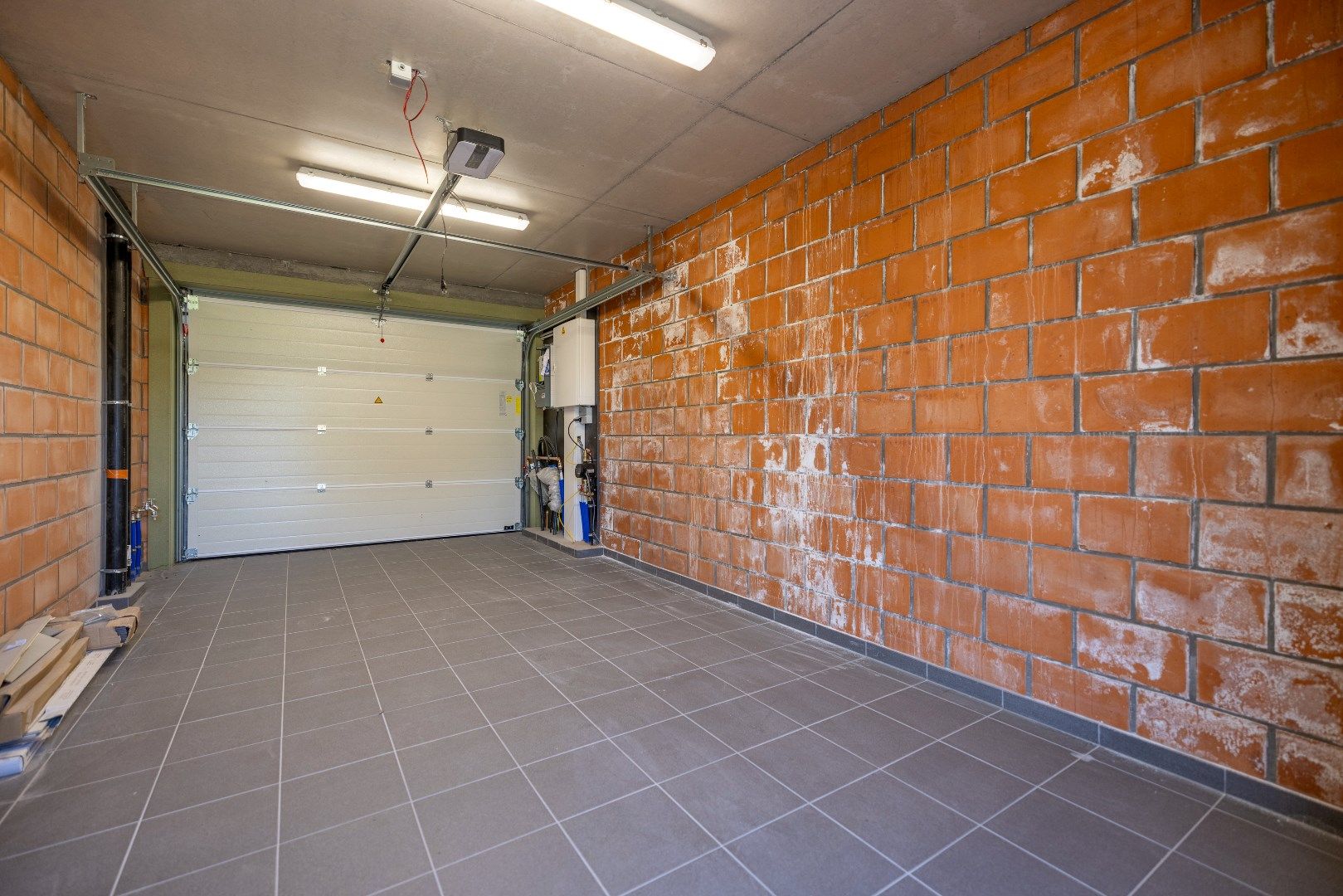 HALF OPEN NIEUWBOUW BEN-WONING MET 3 SLK, GARAGE, TERRAS EN TUIN foto 9