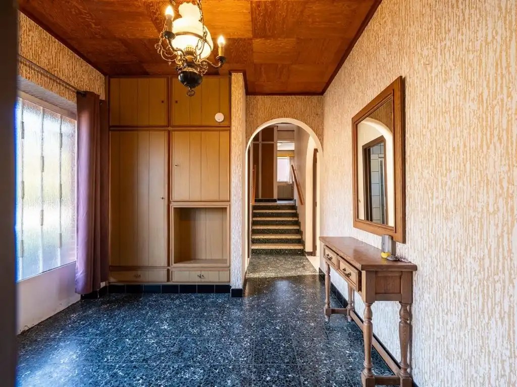 Te renoveren vrijstaande woning met 4 slaapkamers foto 14