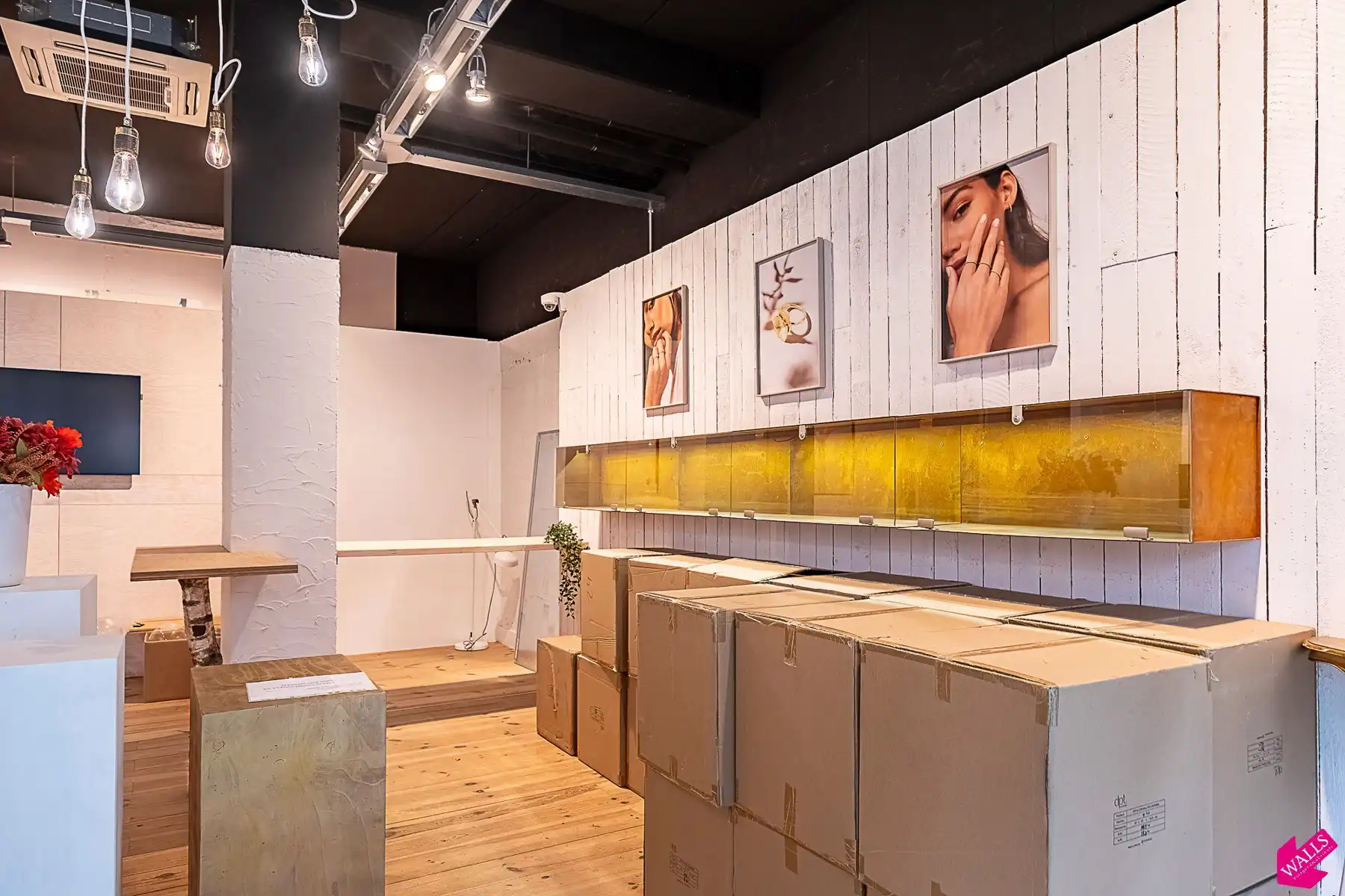 Mooie winkel tegenover ModeNatie foto 3