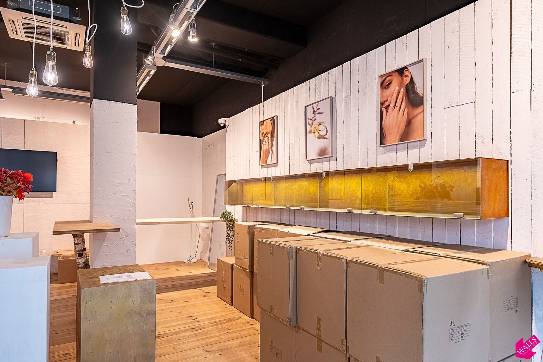 Mooie winkel tegenover ModeNatie foto 4