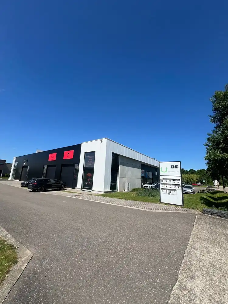 KMO-unit met showroom foto 20