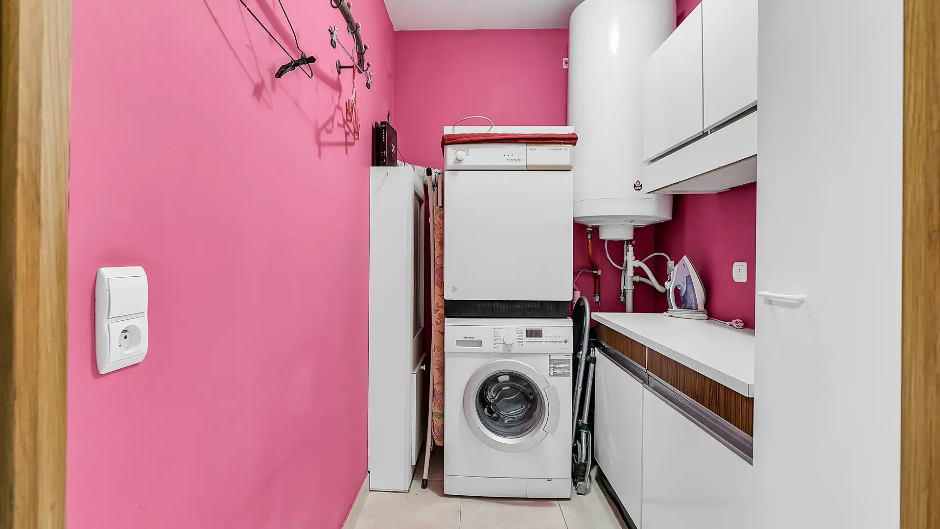 Lichtrijk appartement met 2 slpkrs, 2 terrassen en ondergrondse garagebox in Genk foto 16