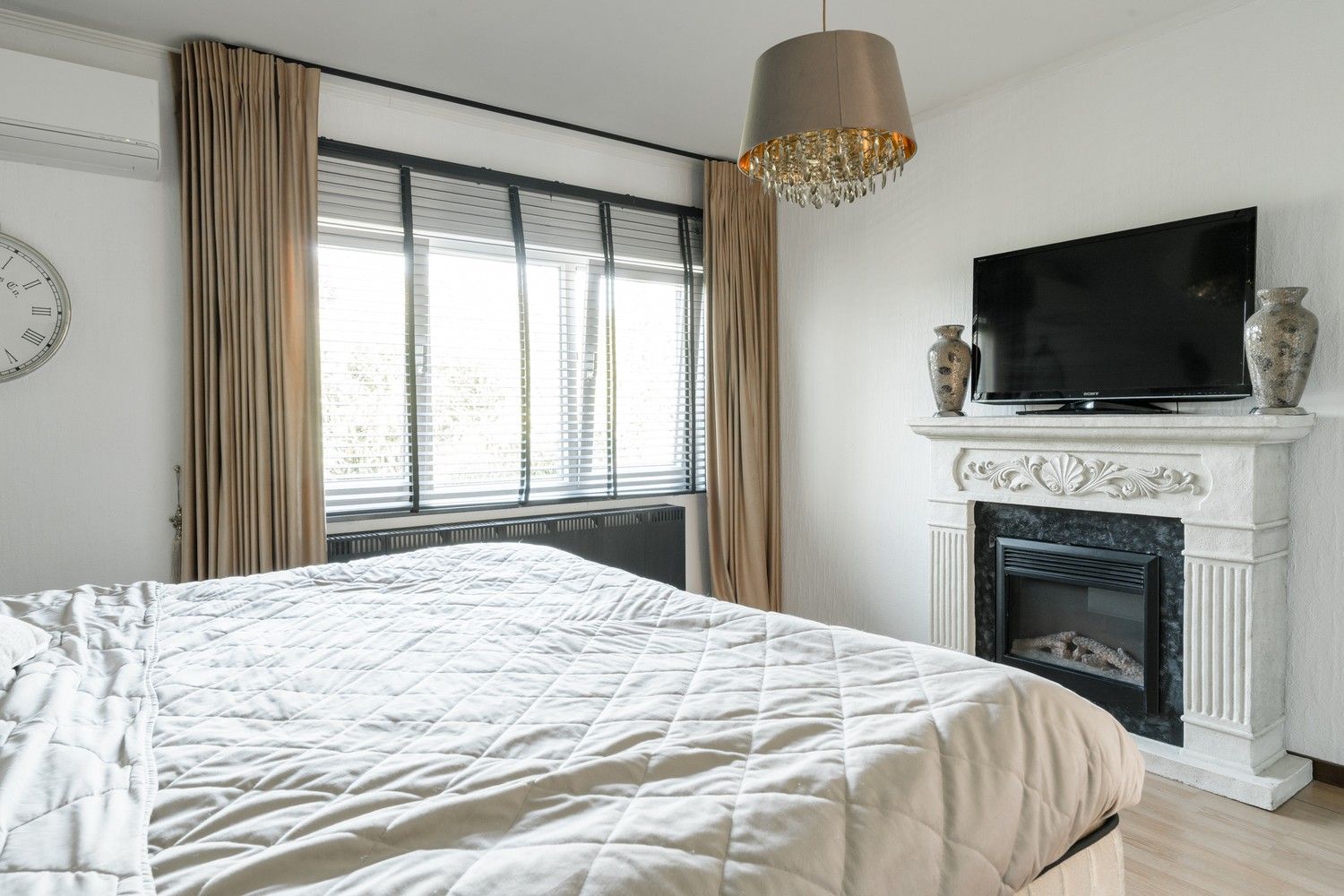 Prachtige gerenoveerde 3 slaapkamer woning nabij de Nederlandse grens! foto 22