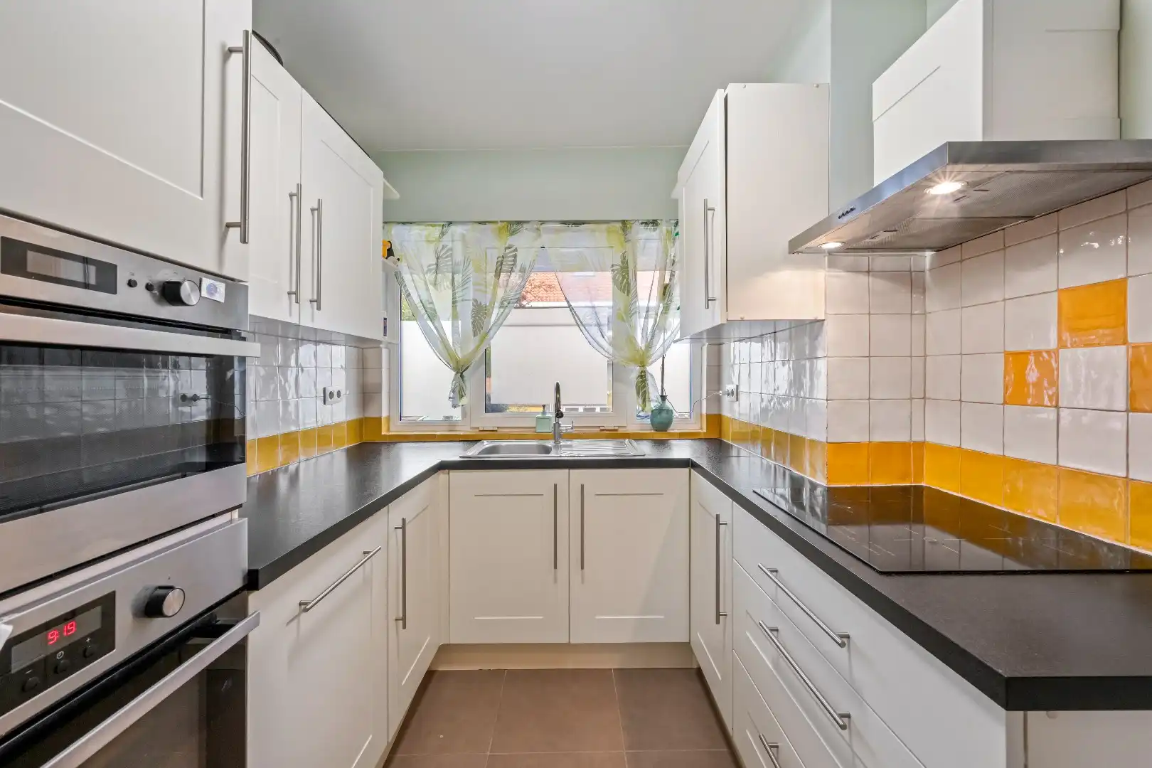 Goed gelegen gerenoveerd woonhuis foto 7