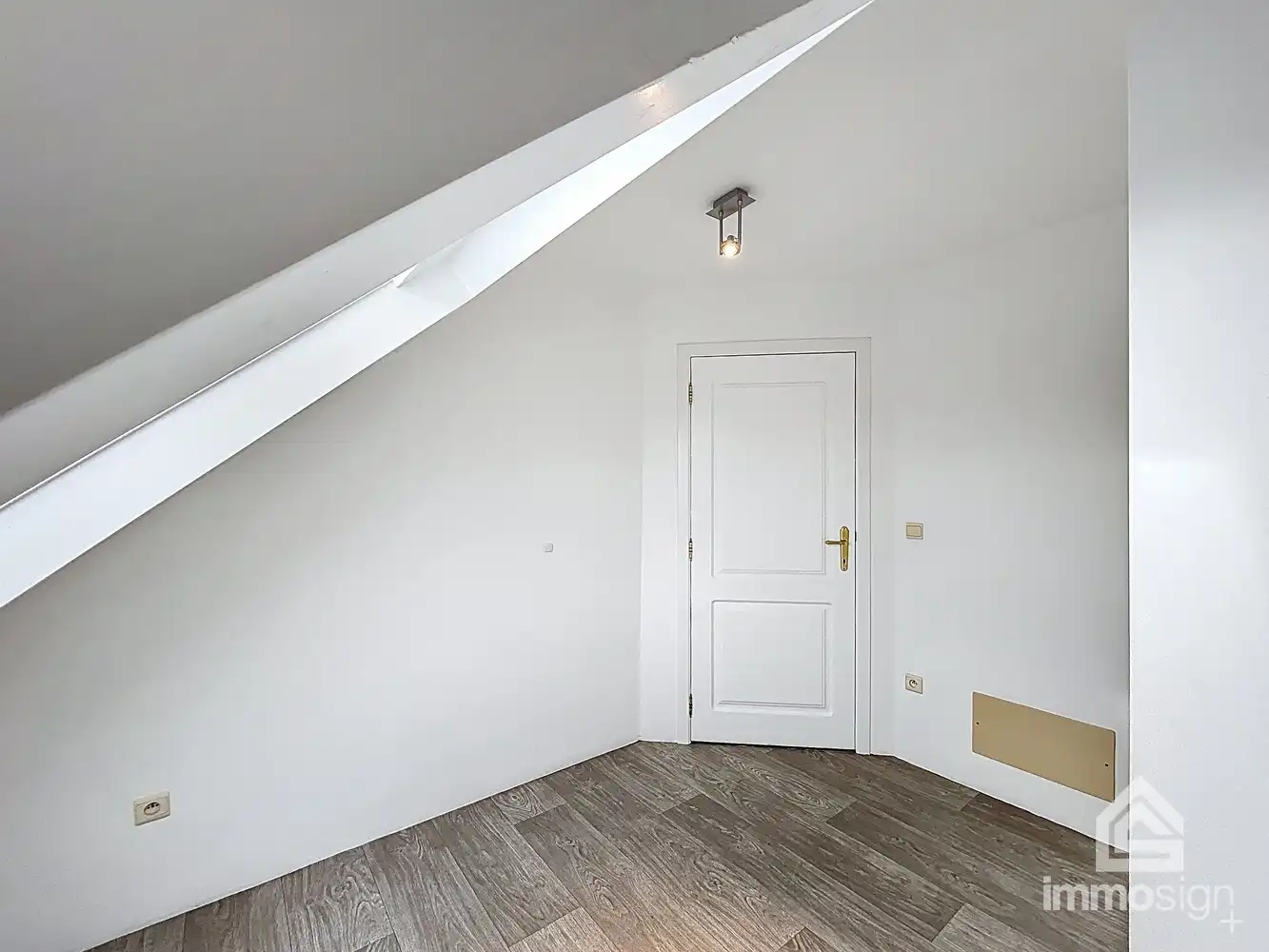 Instapklaar appartement met ruime bewoonbare oppervlakte en 3 slaapkamers in Hamont-Achel foto 32