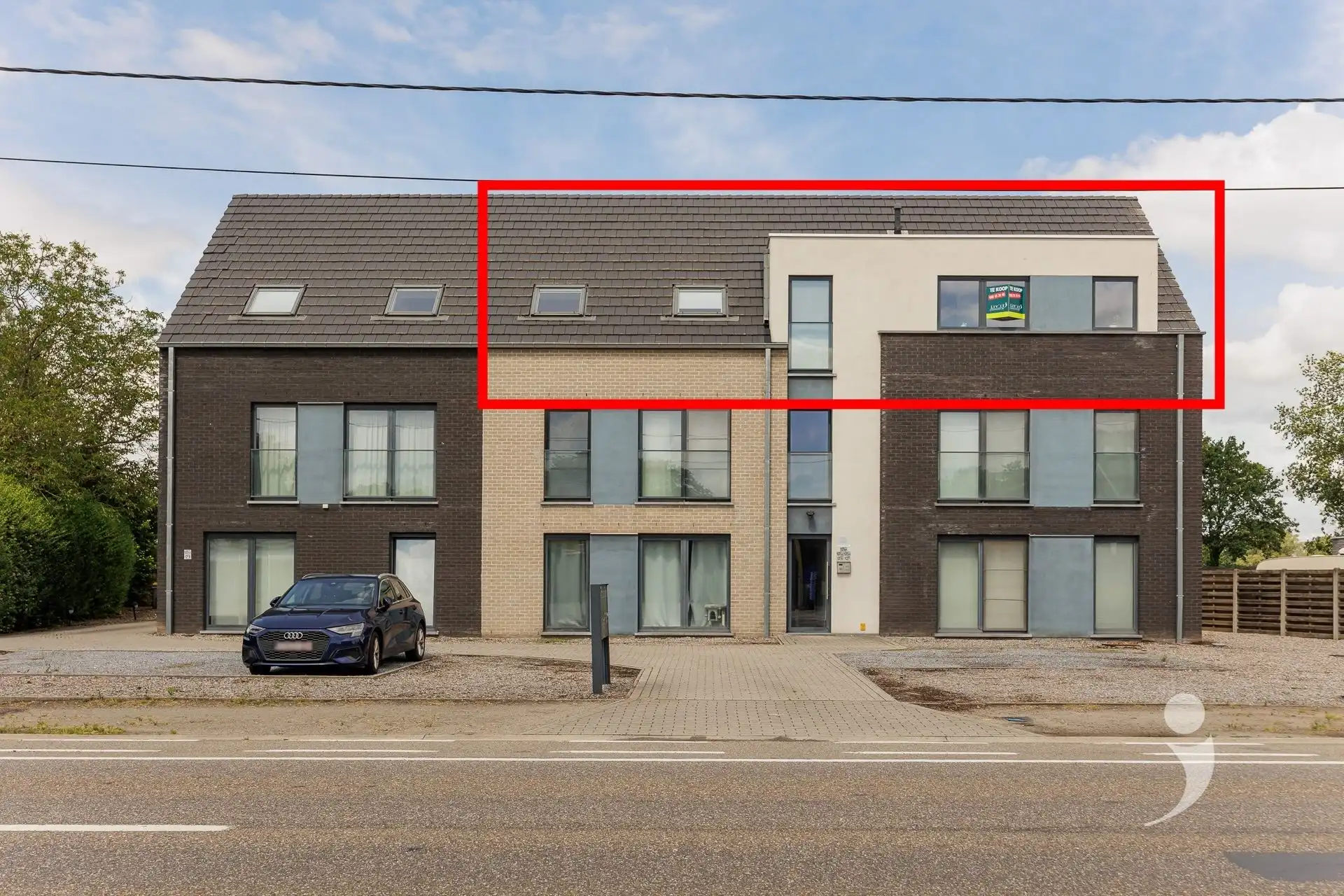 Ruim appartement op een toplocatie!  foto 4