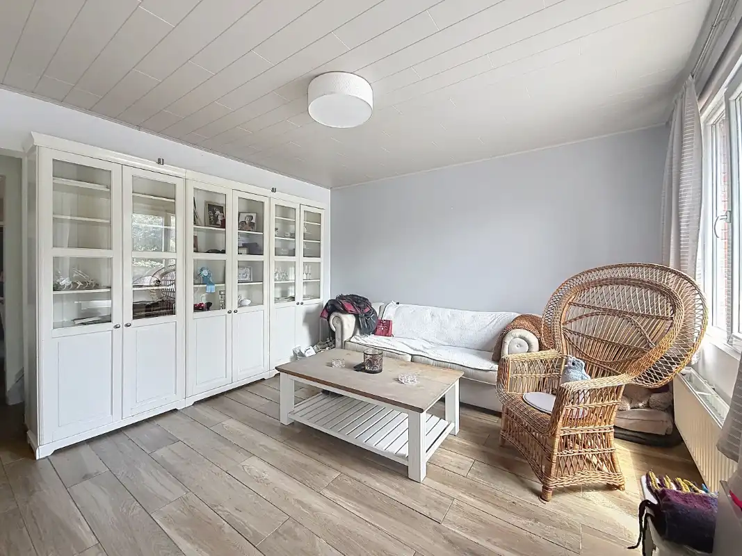 Instapklare starterswoning of interessante investering foto 2