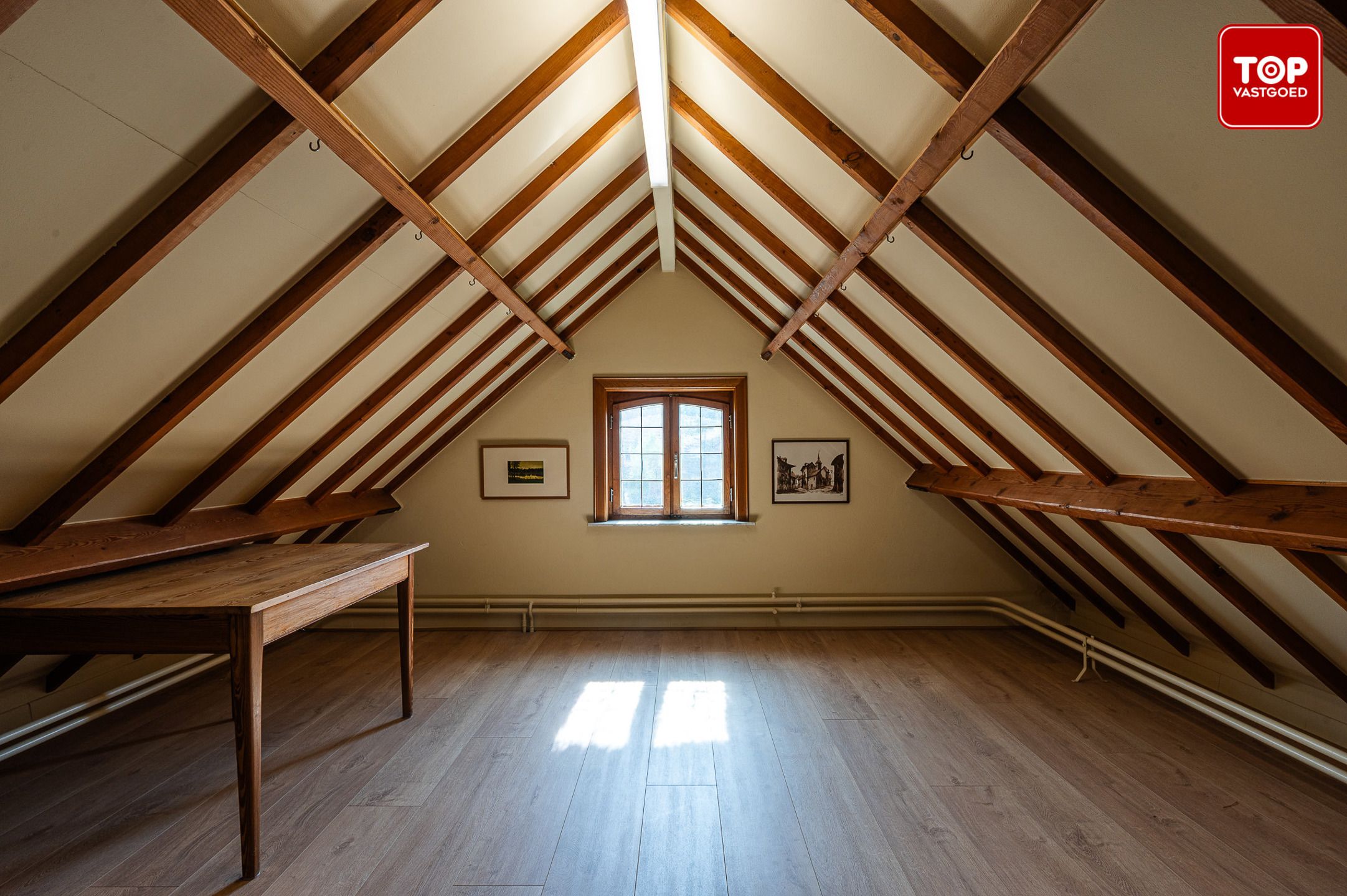 Prachtige villa op een groot perceel met veel groen rondom. foto 18