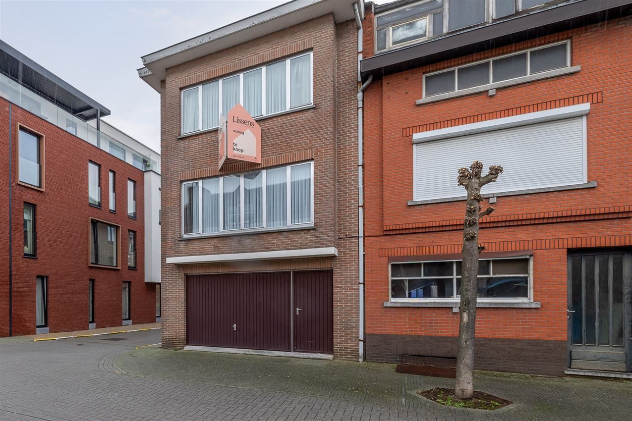 Stadswoning met 2 slk en ruimte inpandige garage foto 25