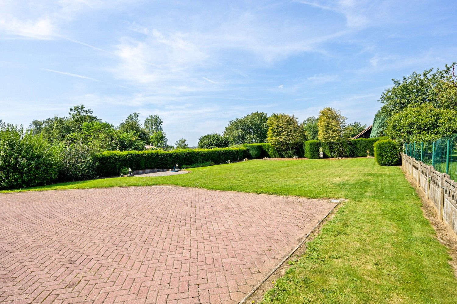 Vrijstaande woning op een ruim perceel in Uikhoven/Maasmechelen foto 34