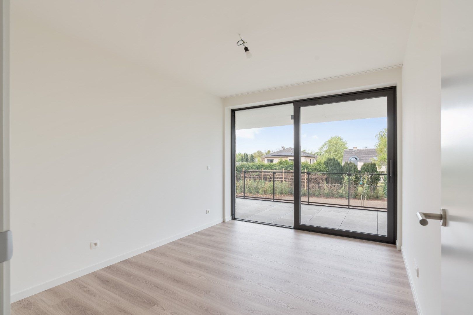 Mooi nieuwbouw appartement op de eerste verdieping met 3 slaapkamers en mooi terras in Zonhoven-centrum foto 13