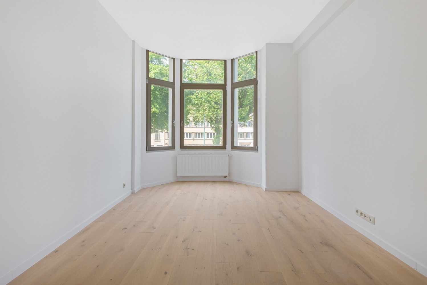 Prachtig gerenoveerd appartement met 2 slaapkamers in rustige straat te koop te Antwerpen foto 11